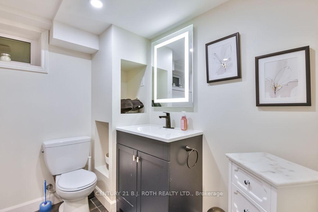 Photo 28 of 15 Thomson Street, Barrie, Queen's Park — HOMEH