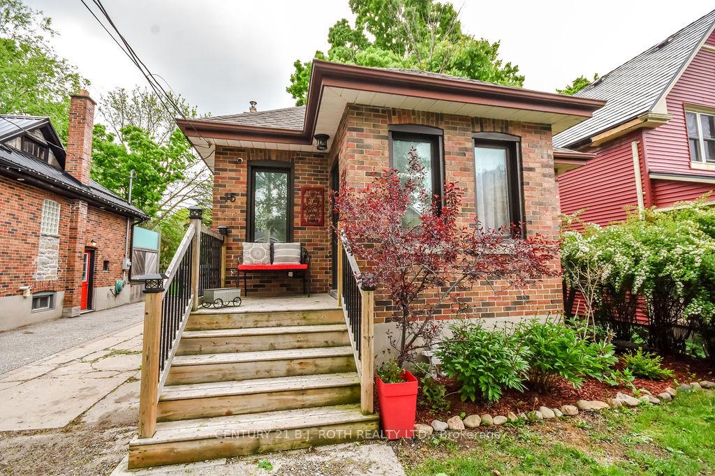 Photo 31 of 15 Thomson Street, Barrie, Queen's Park — HOMEH