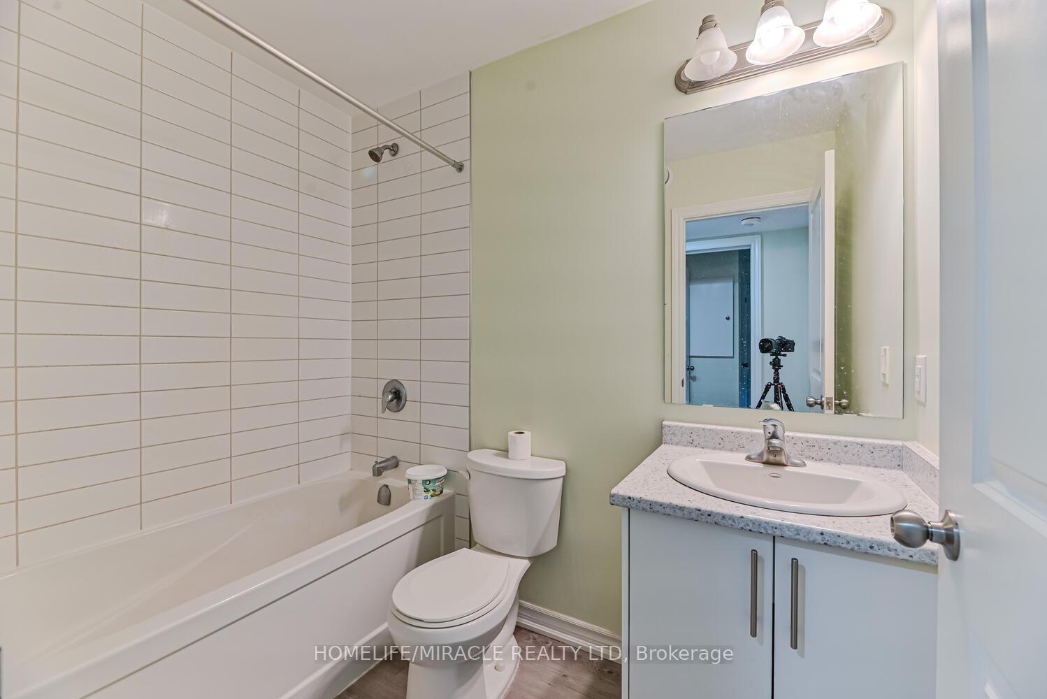 Photo 21 of 289 Chapel Hill Drive, Kitchener — HOMEH