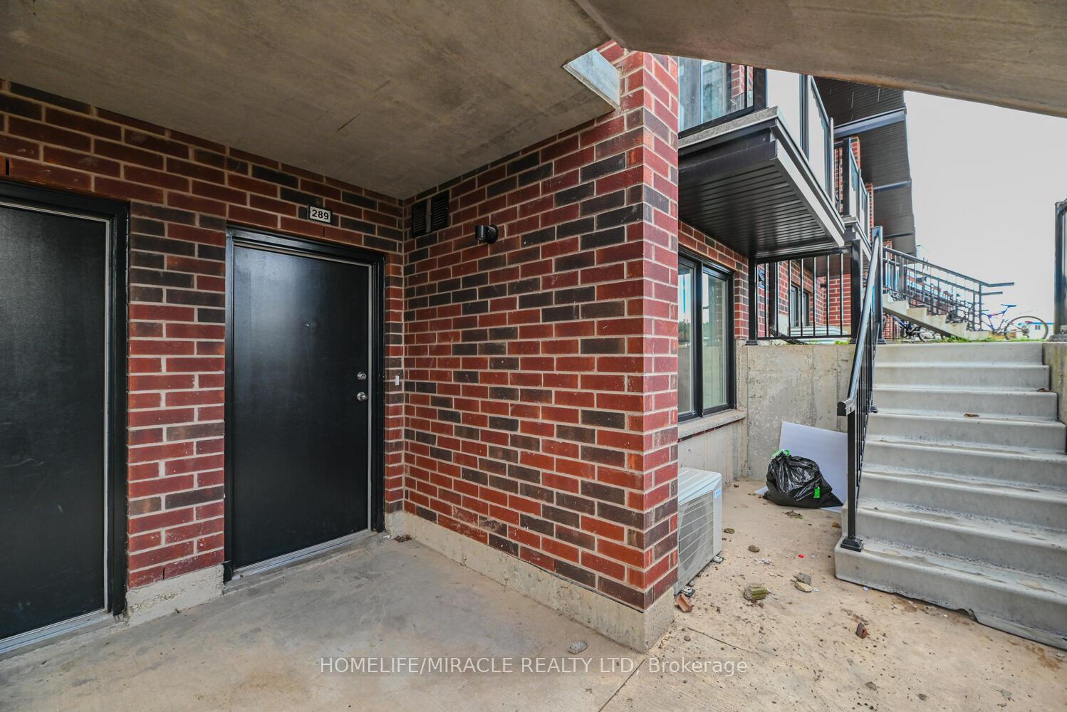 Photo 27 of 289 Chapel Hill Drive, Kitchener — HOMEH