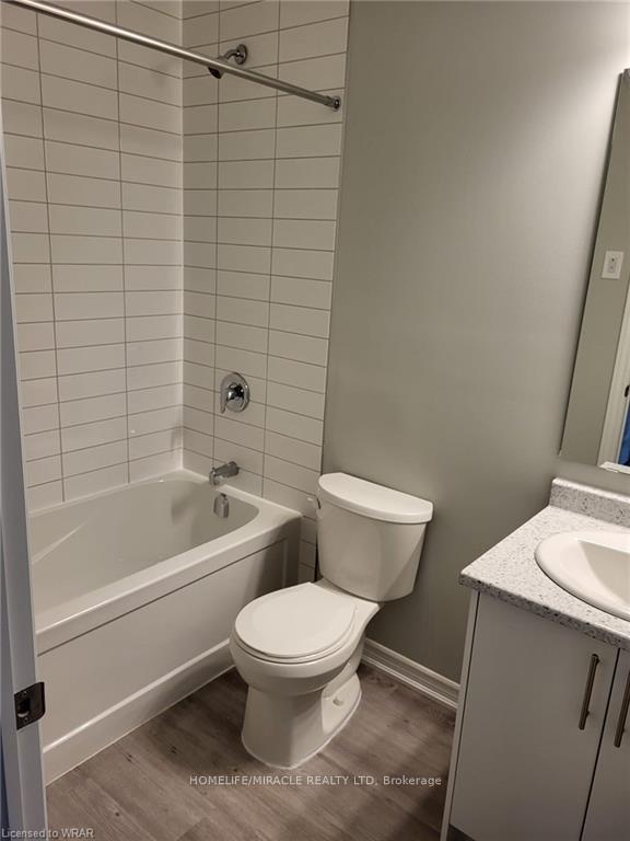 Photo 32 of 289 Chapel Hill Drive, Kitchener — HOMEH