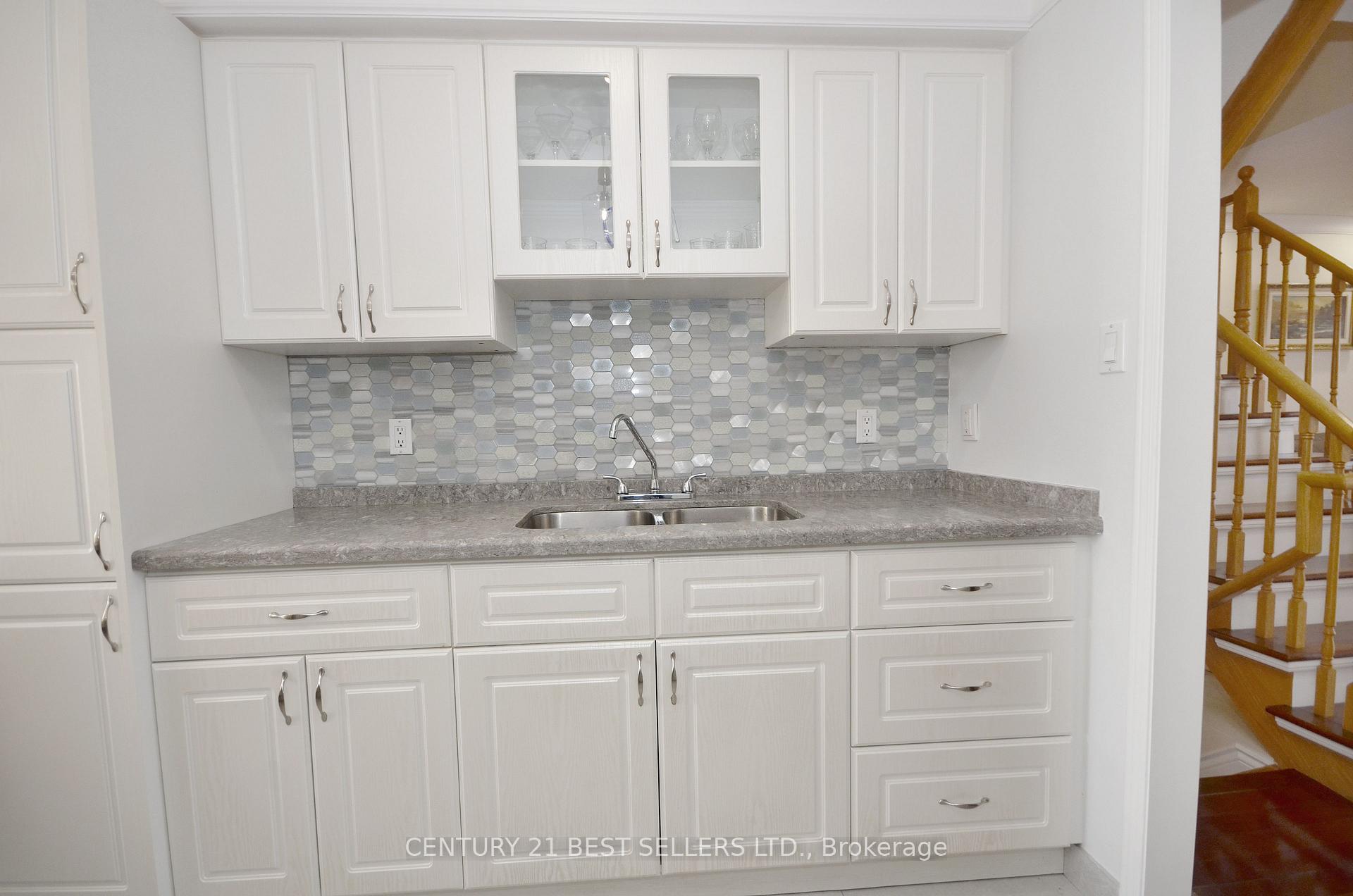 Photo 15 of 24 Tania Crescent, Vaughan, Maple — HOMEH