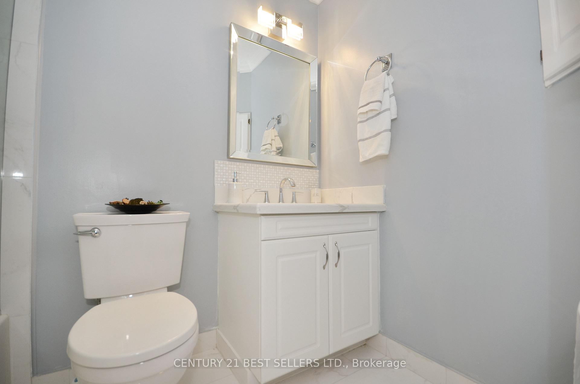 Photo 23 of 24 Tania Crescent, Vaughan, Maple — HOMEH