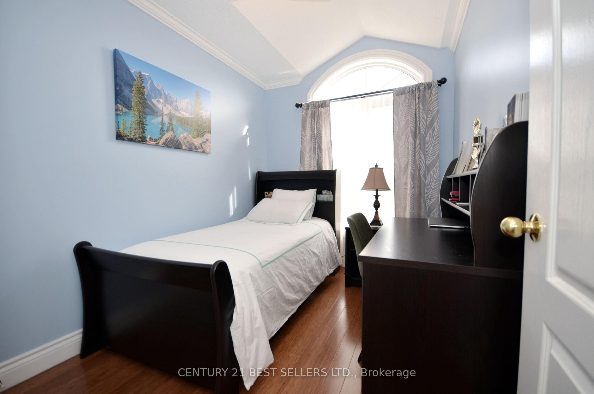 Photo 26 of 24 Tania Crescent, Vaughan, Maple — HOMEH