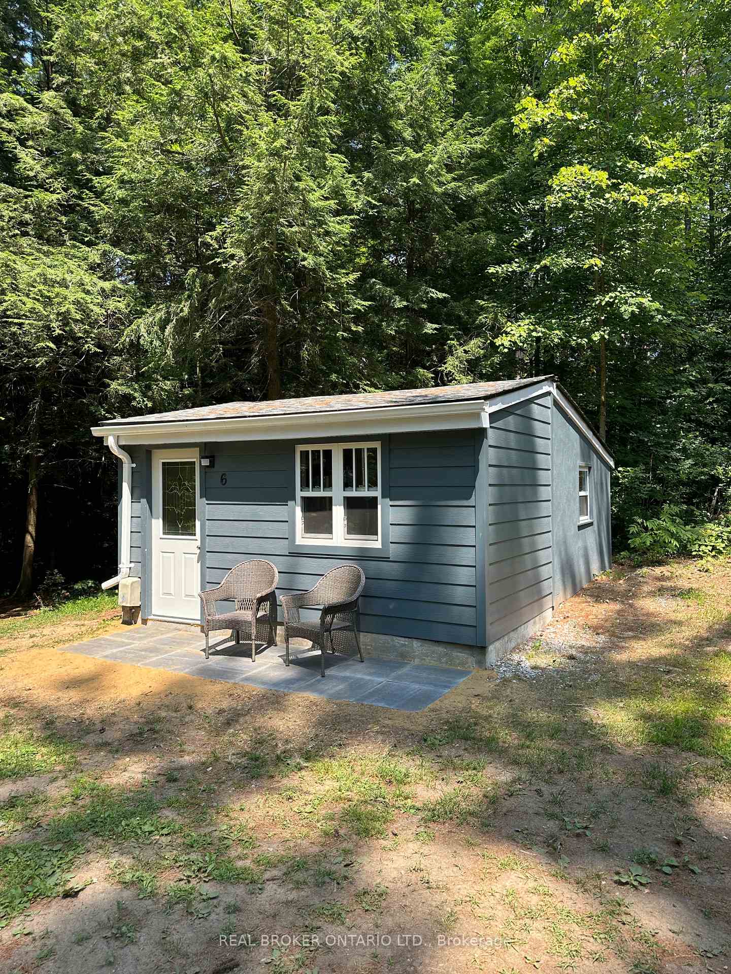 Front of Unit 6, 1571 Hwy 11 S