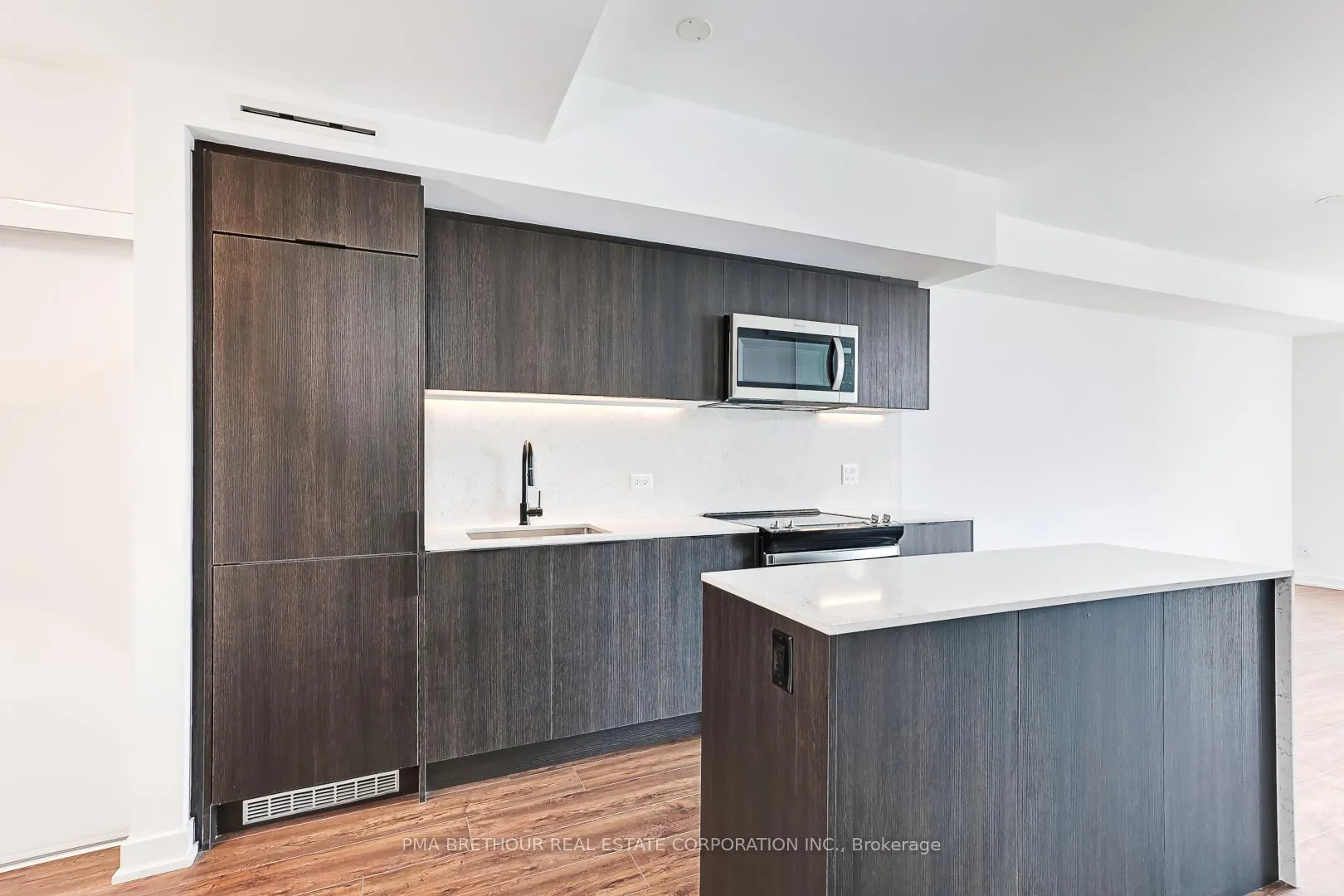 Photo 9 of Unit 212, 31 Huron Street, Collingwood — HOMEH