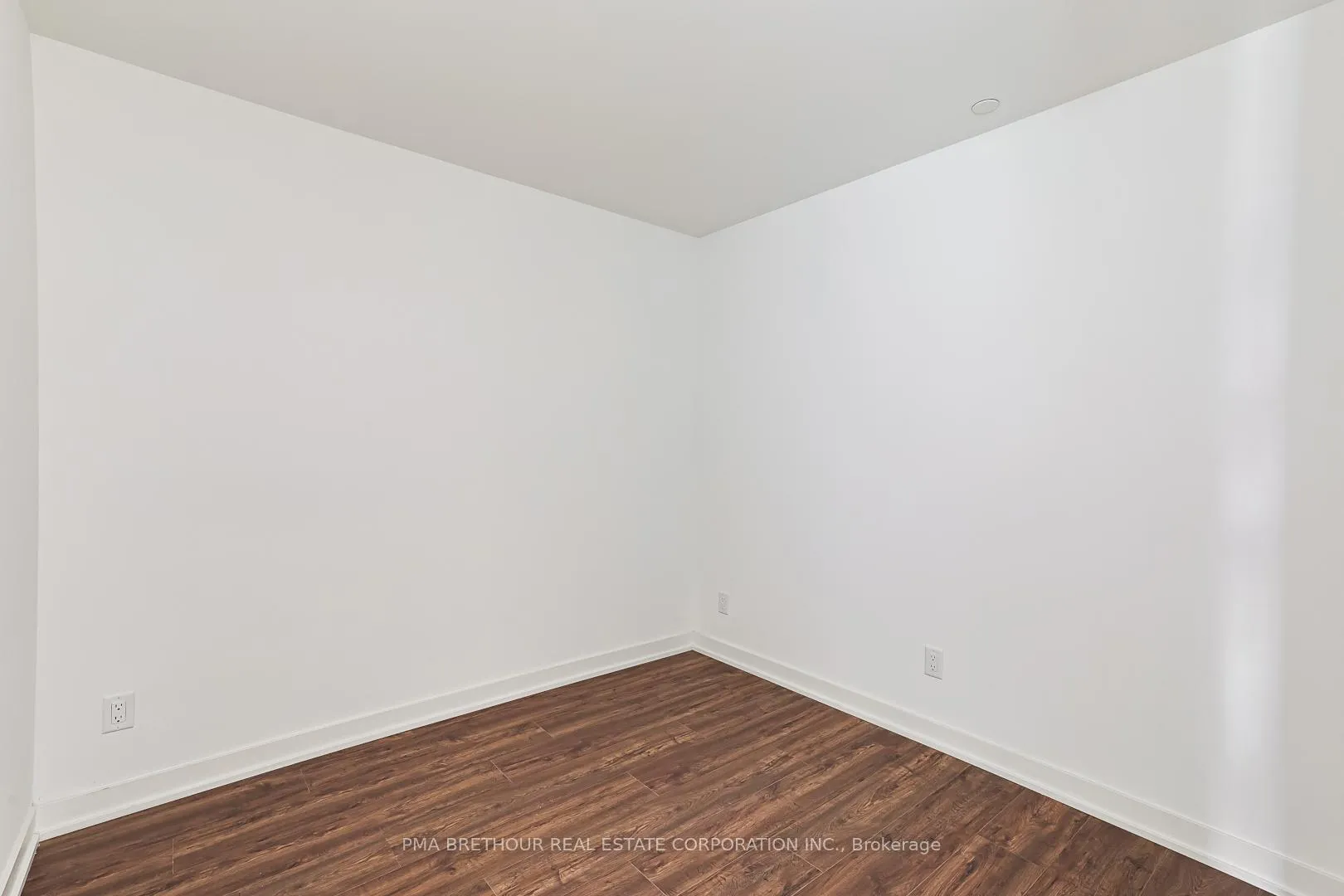 Photo 11 of Unit 212, 31 Huron Street, Collingwood — HOMEH