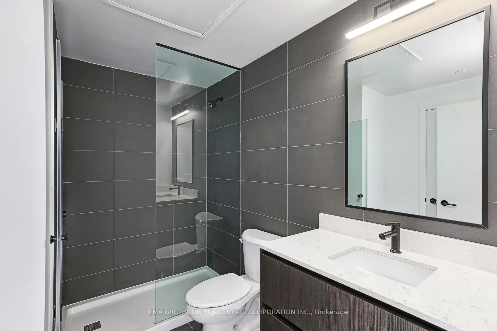 Photo 13 of Unit 212, 31 Huron Street, Collingwood — HOMEH