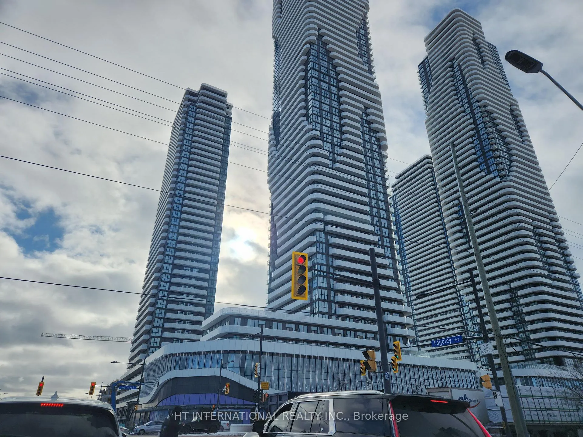 Photo 1 of Unit 4208, 8 Interchange Way, Vaughan, Vaughan Corporate Centre — HOMEH
