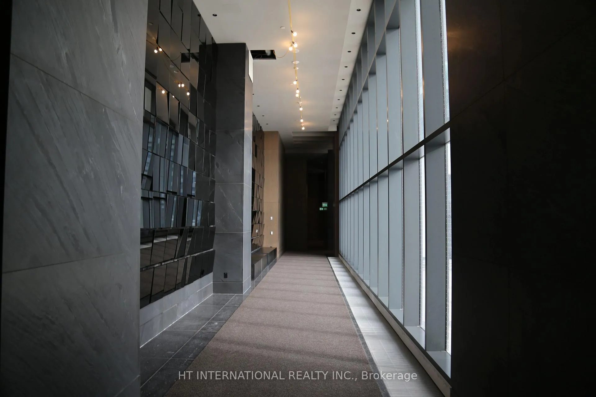 Photo 2 of Unit 4208, 8 Interchange Way, Vaughan, Vaughan Corporate Centre — HOMEH