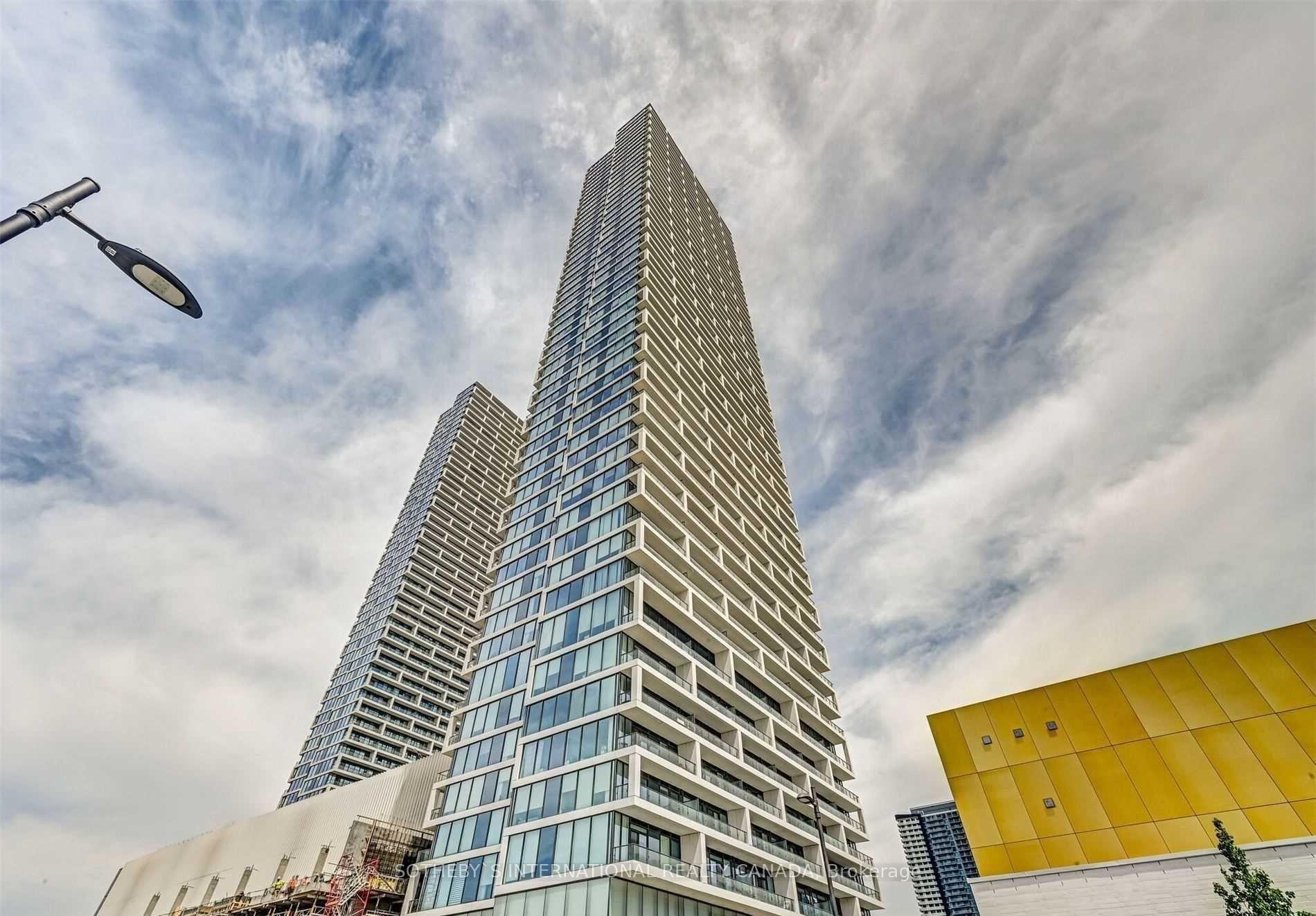 Front of Unit 4102, 5 Buttermill Avenue