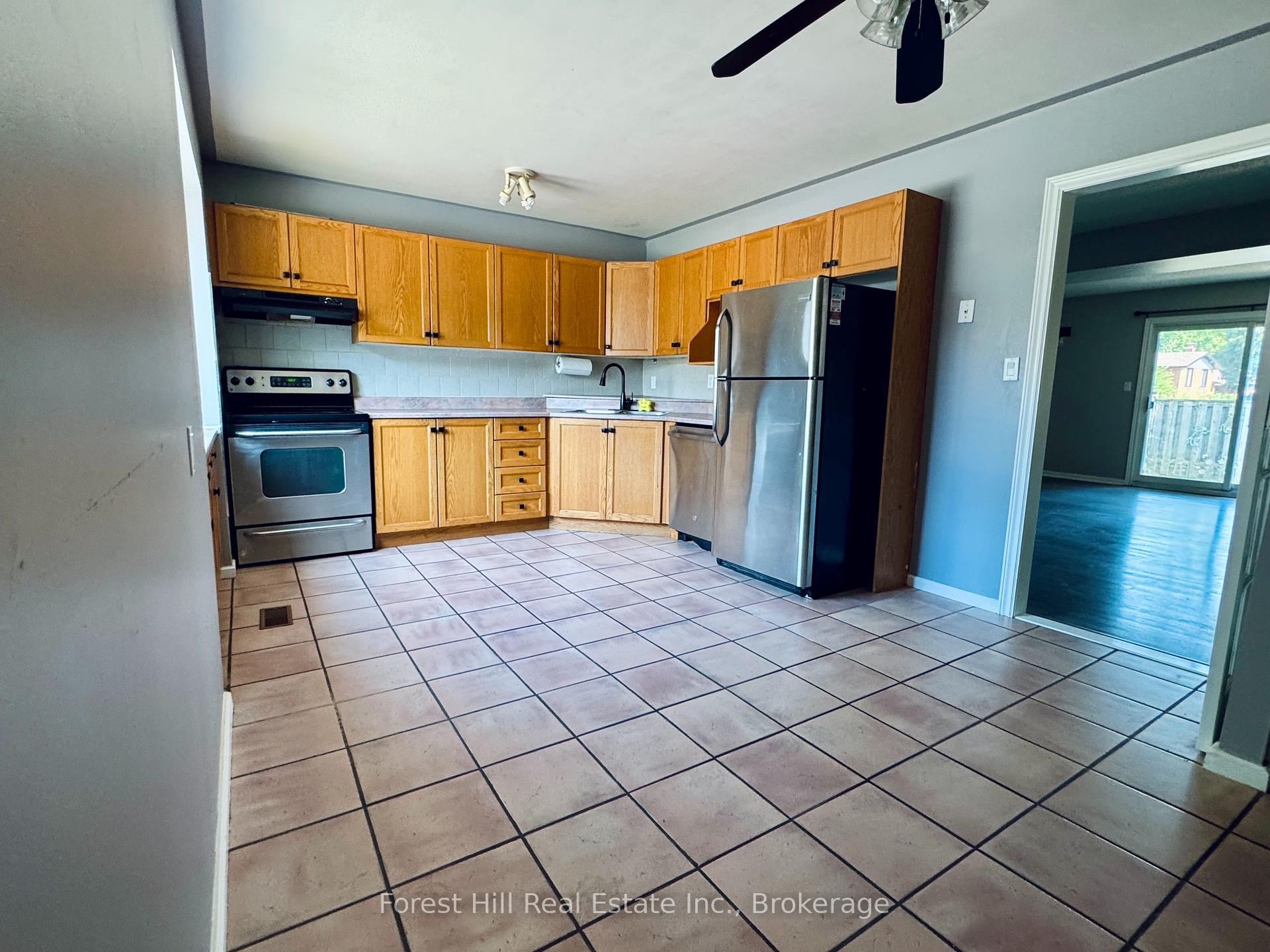 Photo 3 of Unit 10, 145 Rice Avenue, Hamilton, Fessenden — HOMEH