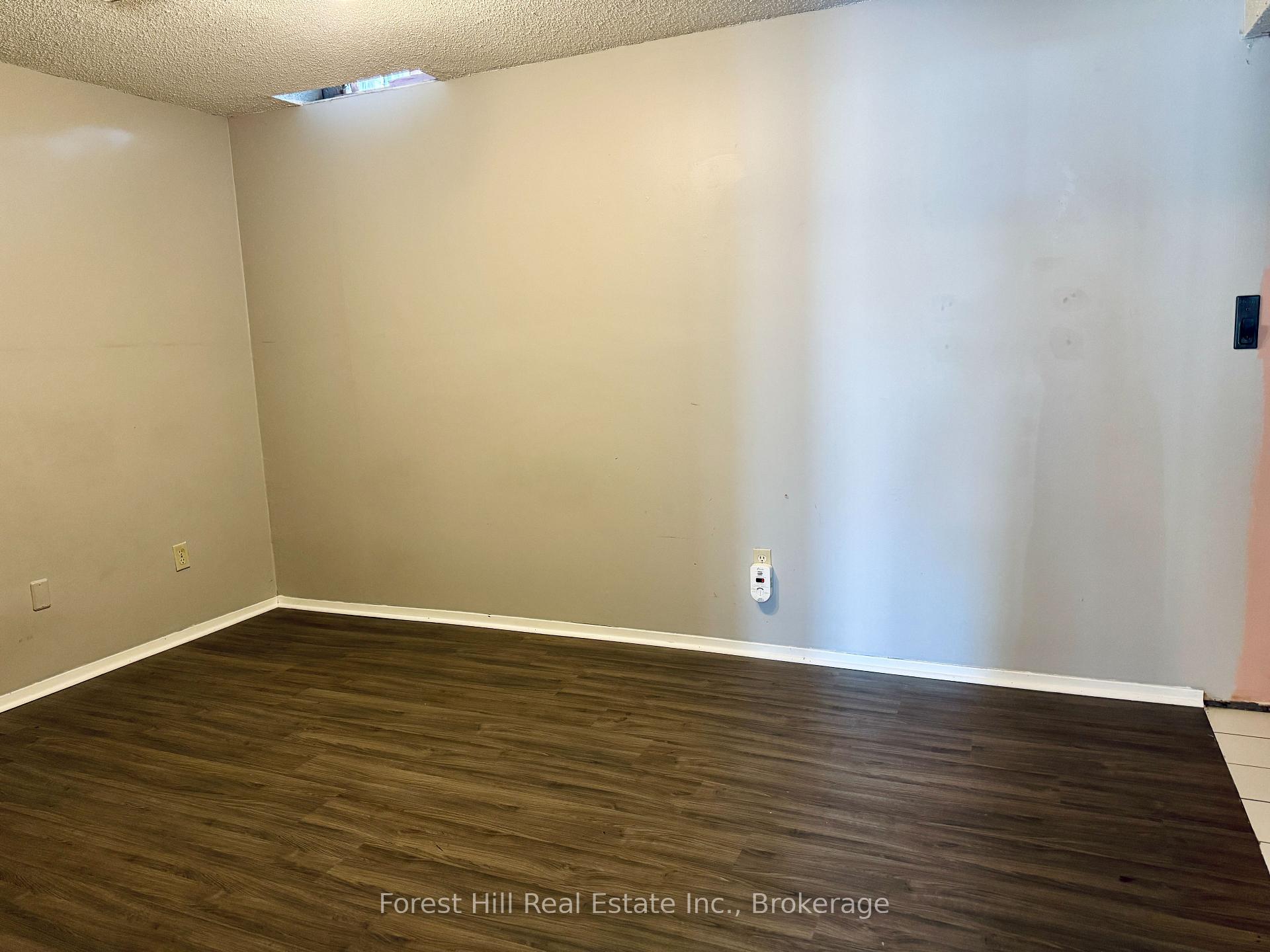 Photo 16 of Unit 10, 145 Rice Avenue, Hamilton, Fessenden — HOMEH