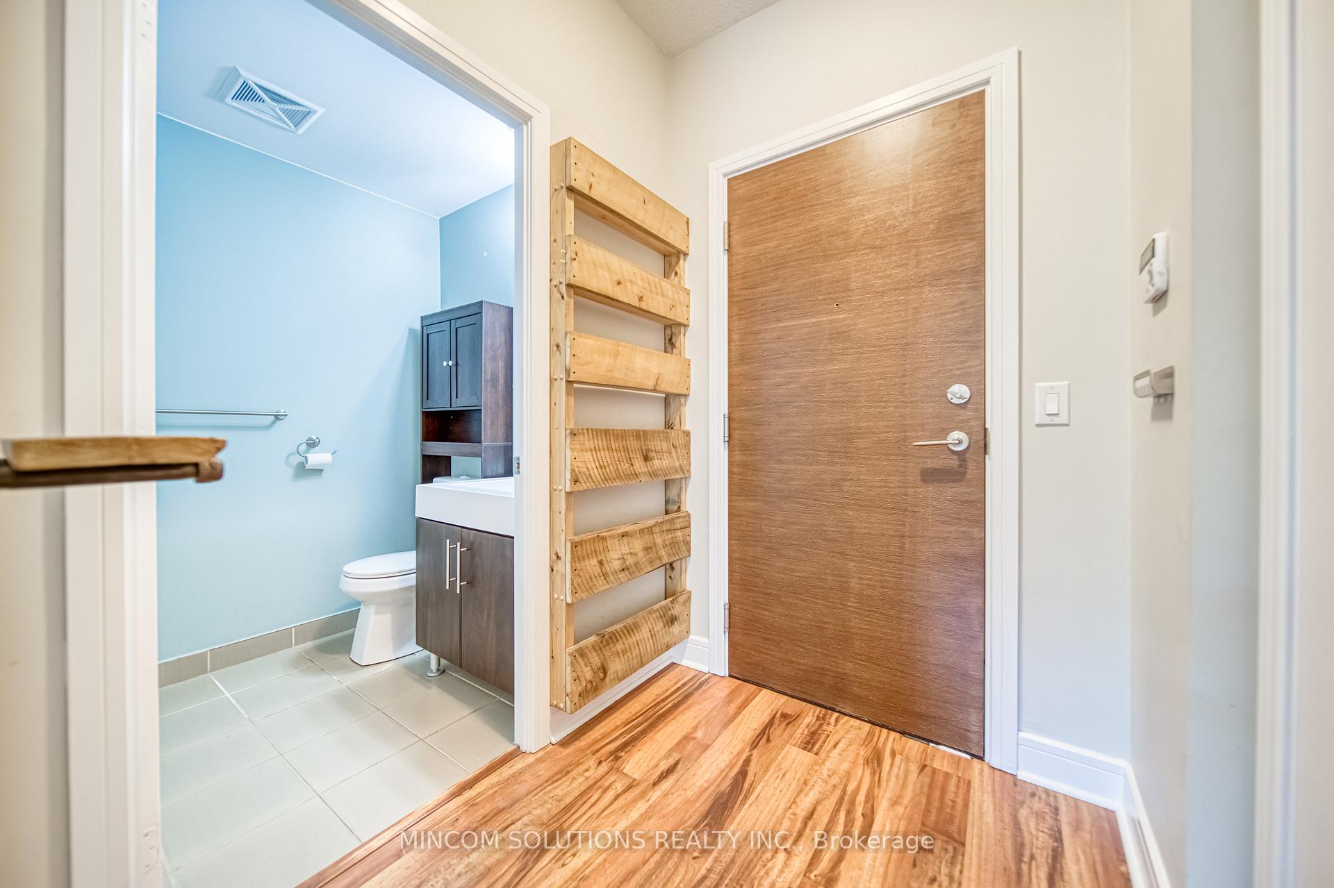 Photo 7 of Unit 110, 35 Brian Peck Crescent, Toronto, Thorncliffe Park — HOMEH