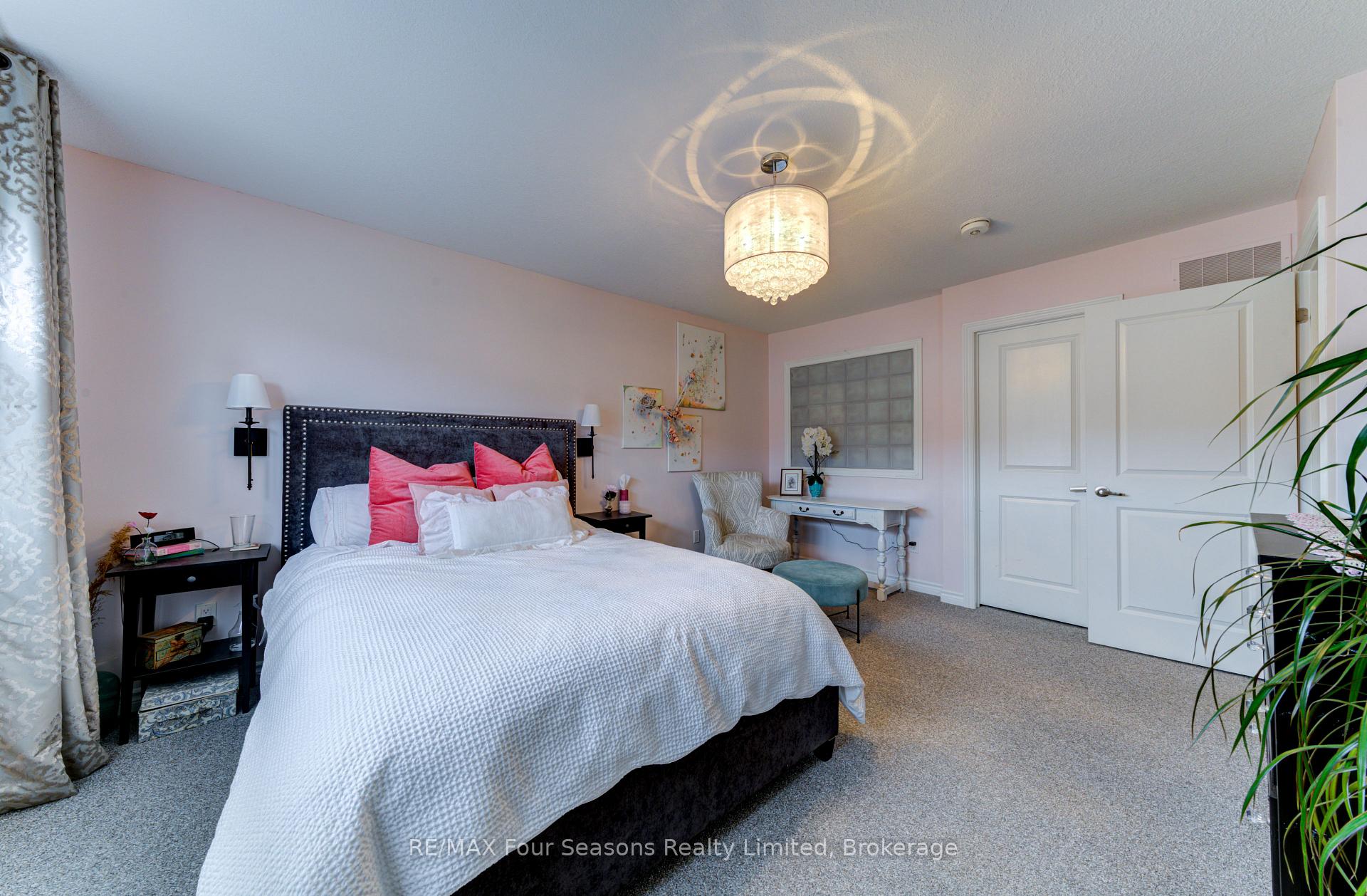 Photo 26 of 36 Lett Avenue, Collingwood — HOMEH