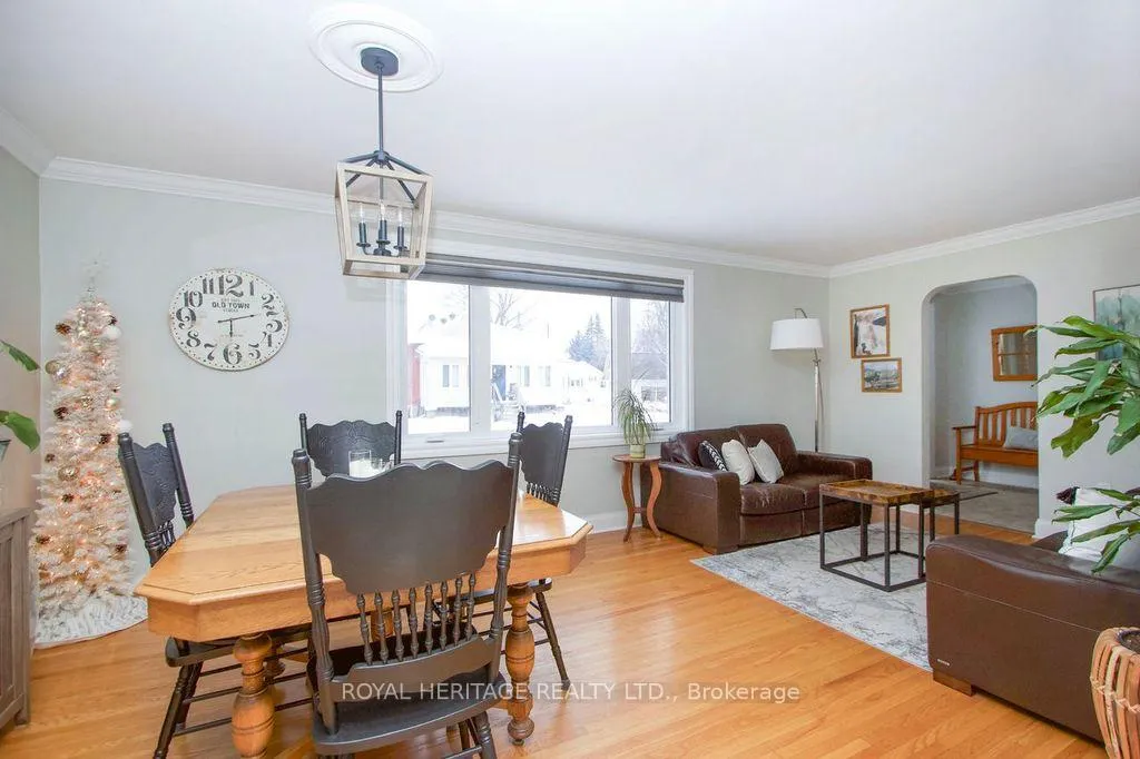 Photo 6 of 31 O'Dell Street, Clarington, Bowmanville — HOMEH