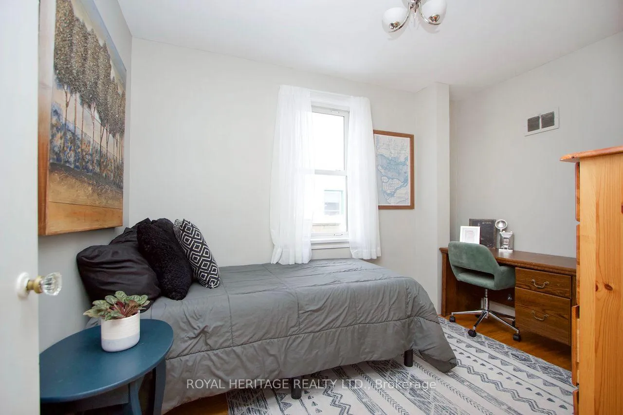 Photo 17 of 31 O'Dell Street, Clarington, Bowmanville — HOMEH