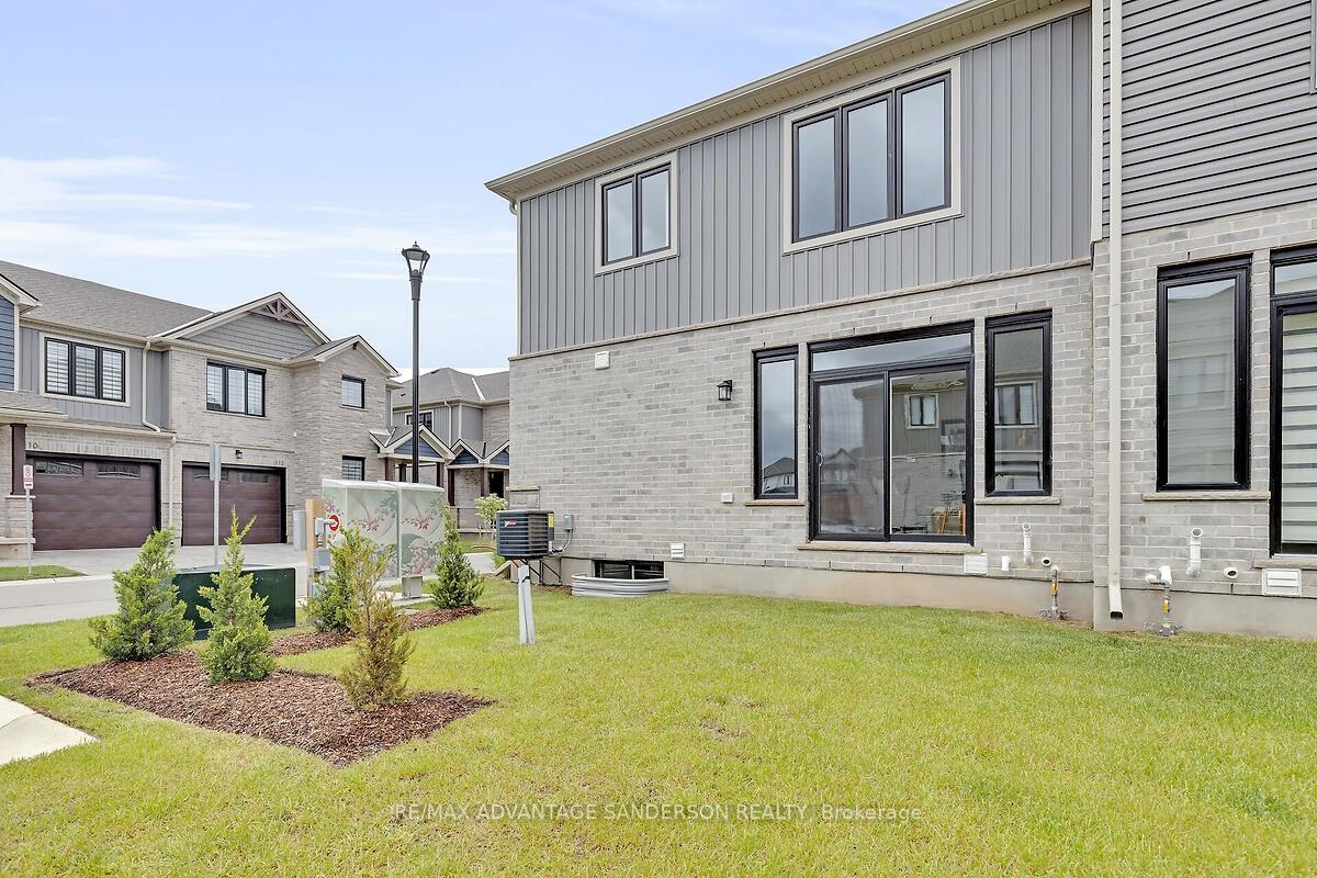 Photo 7 of Unit 132, 93 Stonefield Lane, Middlesex Centre, Ilderton — HOMEH