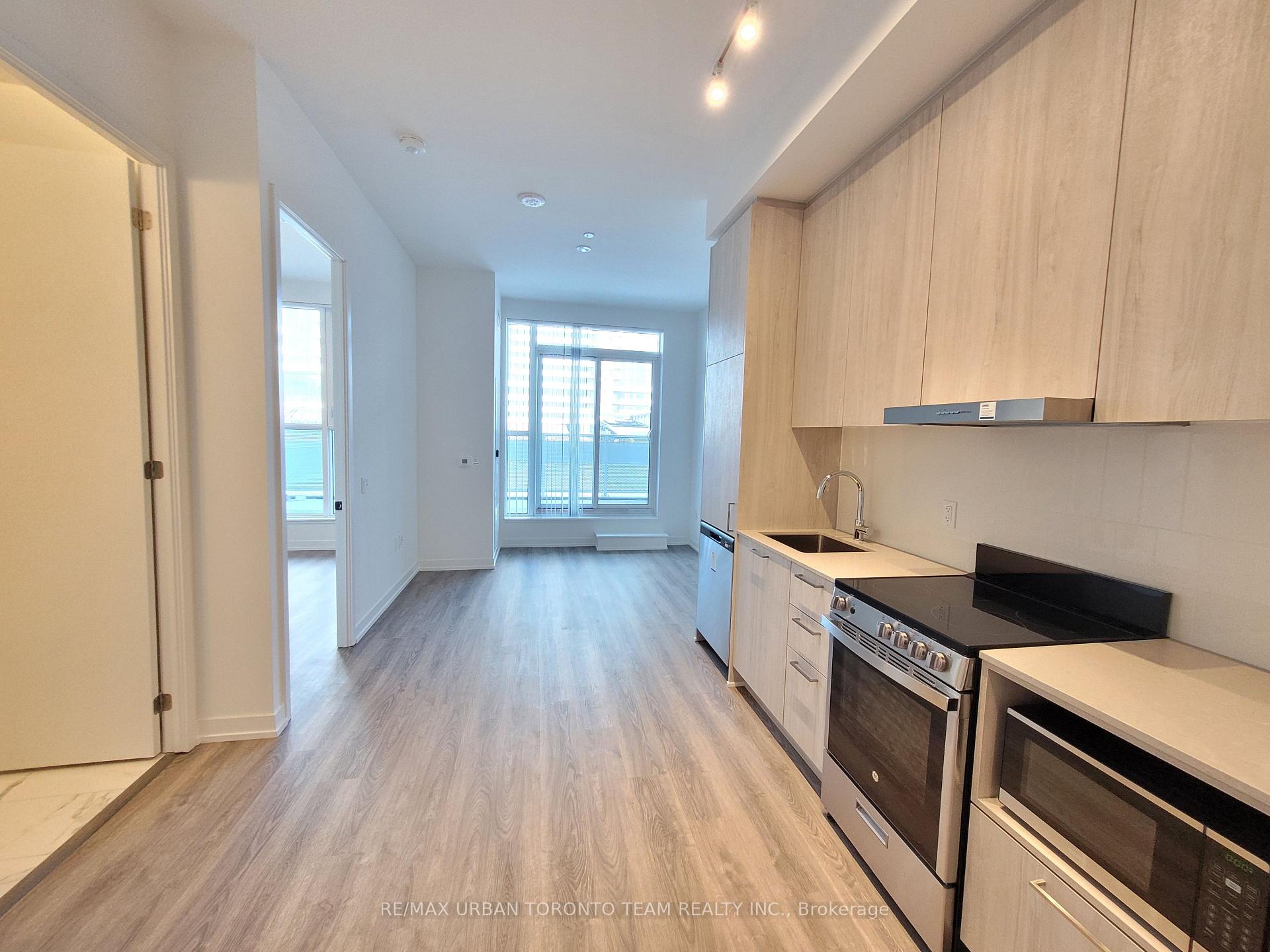 Photo 2 of Unit 2005, 195 Commerce Street, Vaughan, Vaughan Corporate Centre — HOMEH