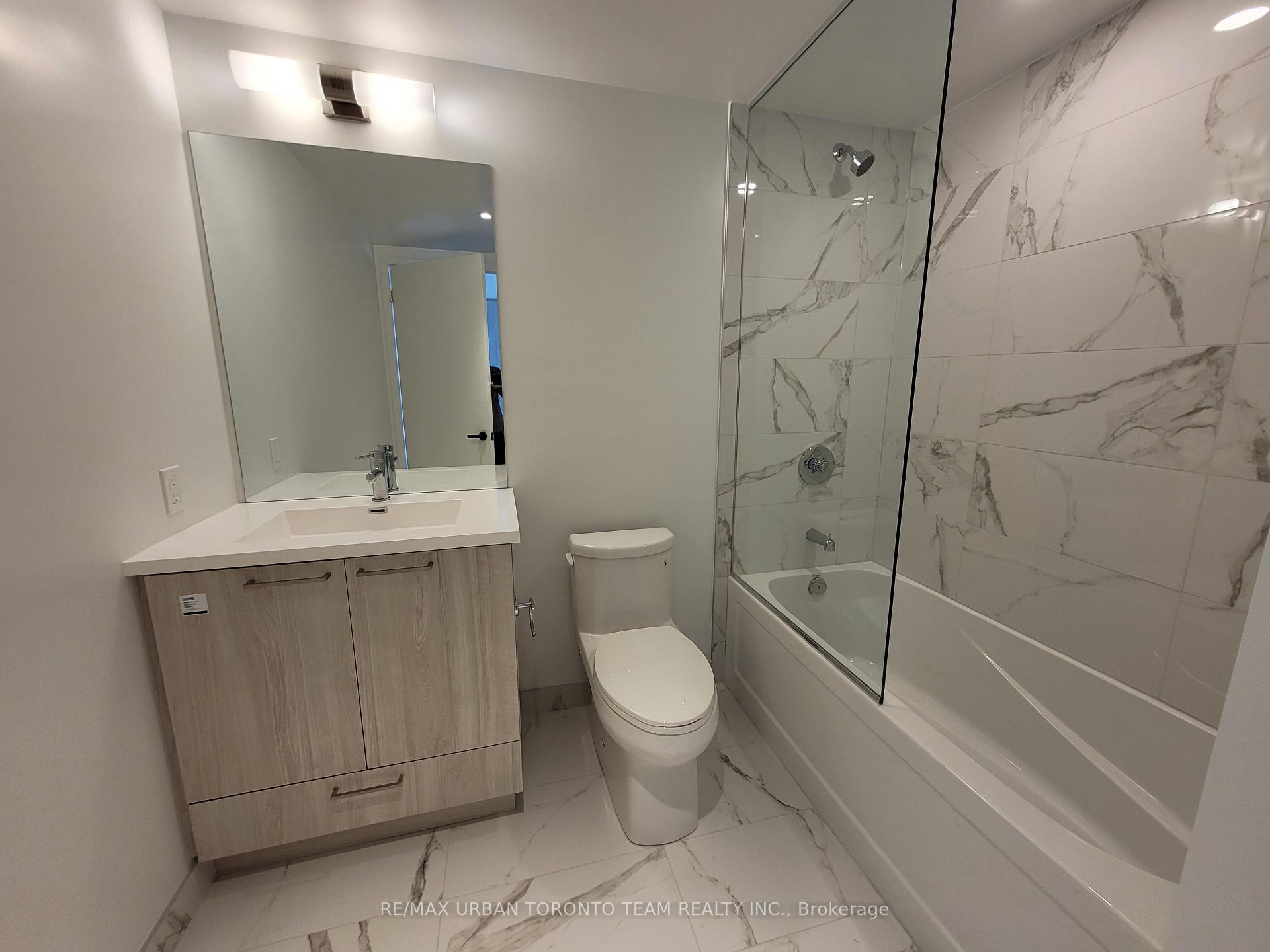 Photo 5 of Unit 2005, 195 Commerce Street, Vaughan, Vaughan Corporate Centre — HOMEH