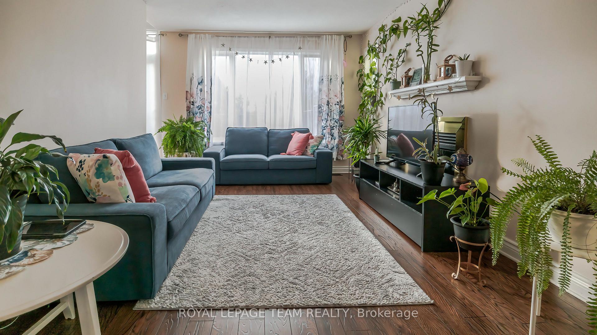 Photo 10 of 123 Queensbury Drive, Ottawa, Barrhaven - Longfields — HOMEH