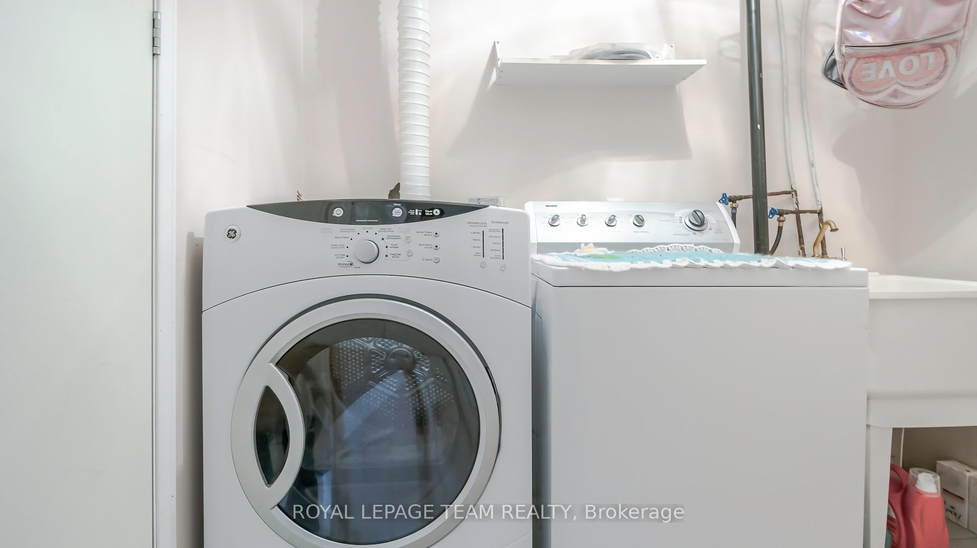 Photo 17 of 123 Queensbury Drive, Ottawa, Barrhaven - Longfields — HOMEH