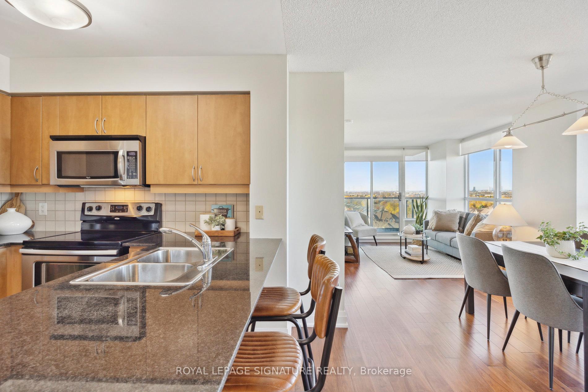 Photo 12 of Unit 811, 30 North Park Road, Vaughan, Beverley Glen — HOMEH