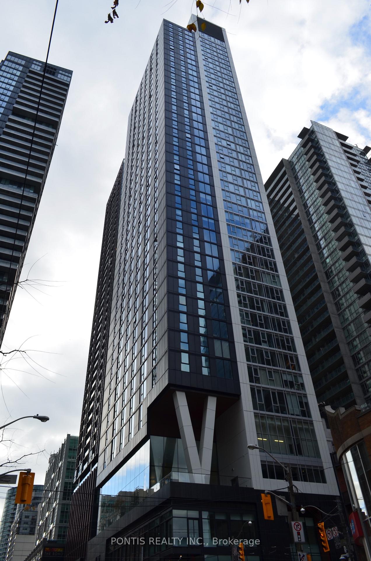 Front of Unit 1204, 357 King Street W