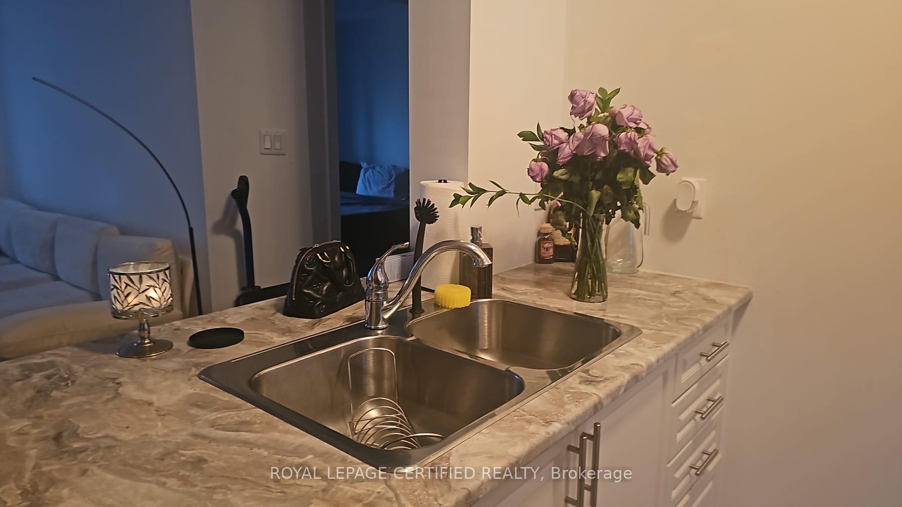 Photo 7 of Unit 412, 101 Shoreview Place, Hamilton, Stoney Creek — HOMEH