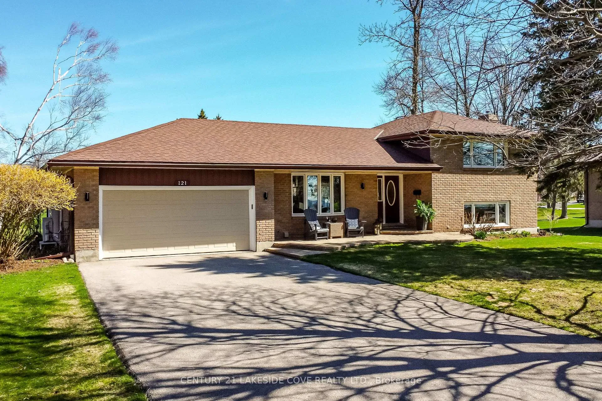 Photo 3 of 121 Bayshore Drive, Ramara, Rural Ramara — HOMEH