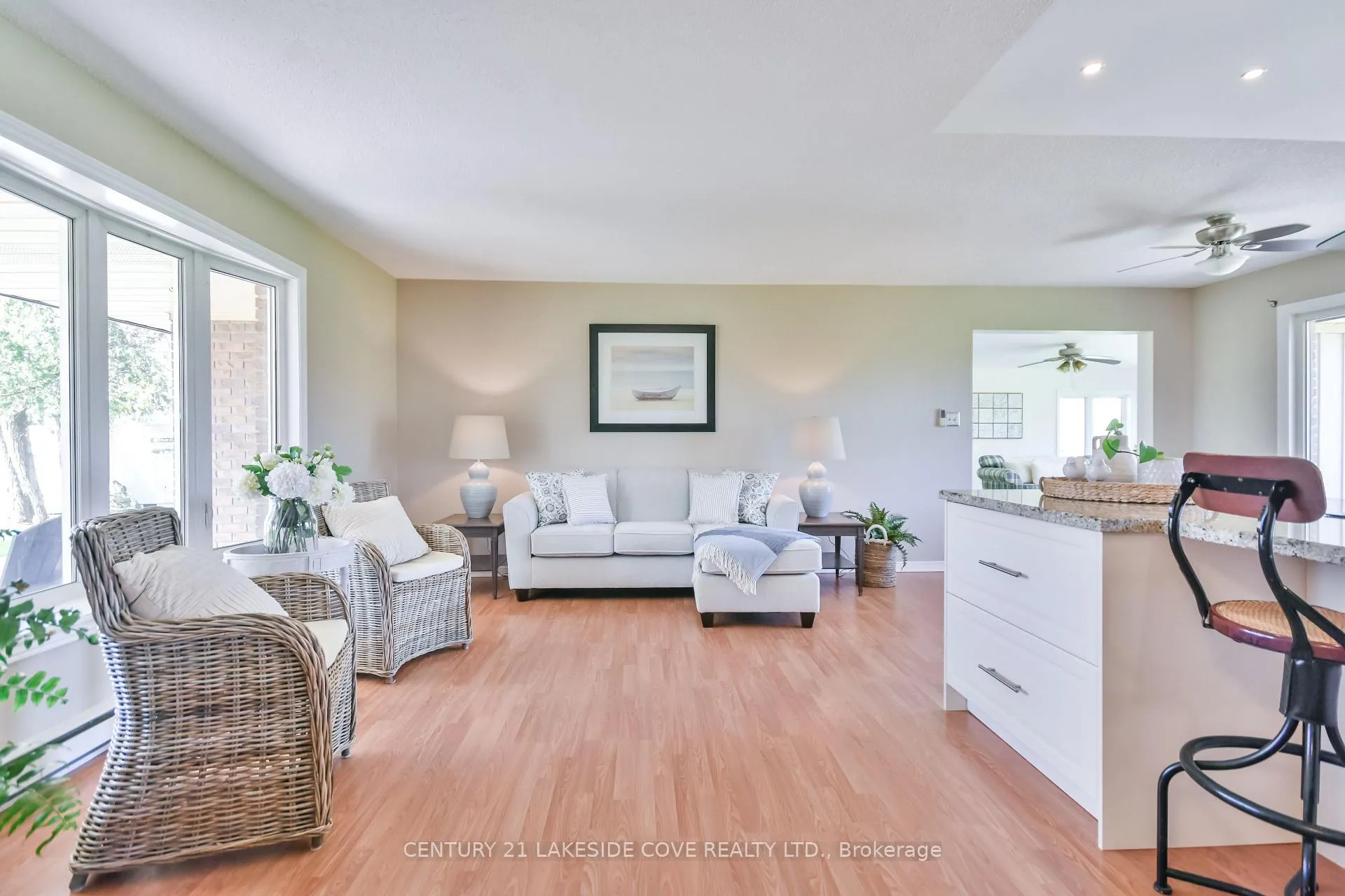 Photo 5 of 121 Bayshore Drive, Ramara, Rural Ramara — HOMEH
