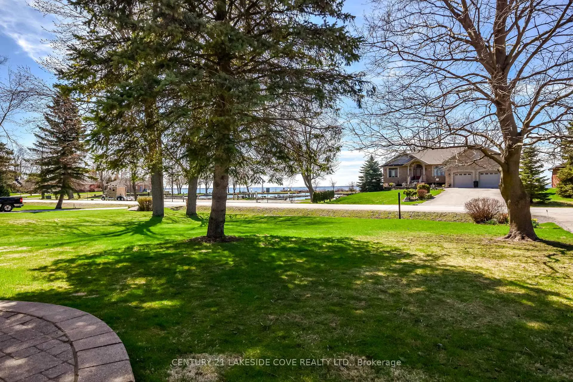 Photo 32 of 121 Bayshore Drive, Ramara, Rural Ramara — HOMEH