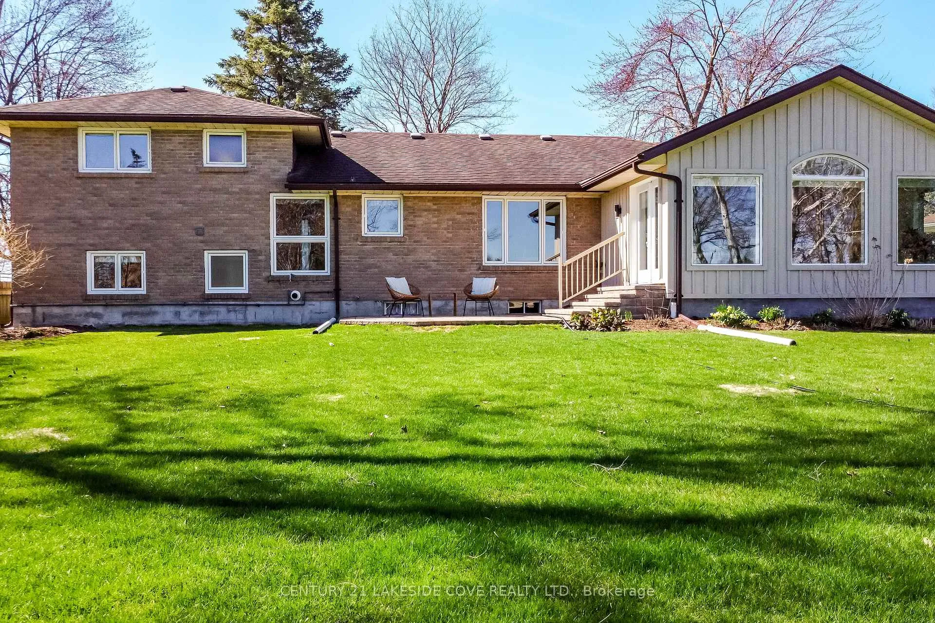 Photo 34 of 121 Bayshore Drive, Ramara, Rural Ramara — HOMEH