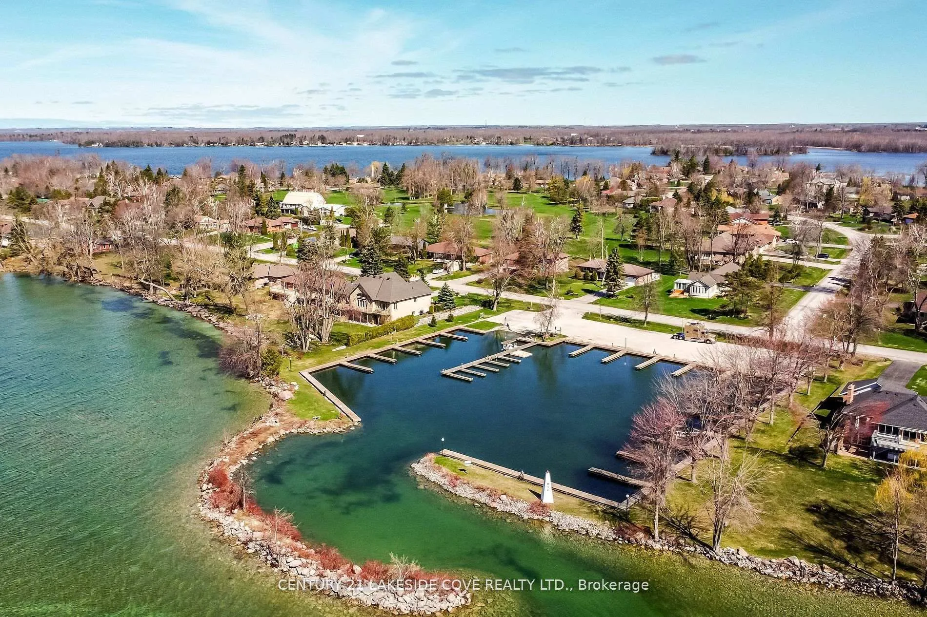 Photo 41 of 121 Bayshore Drive, Ramara, Rural Ramara — HOMEH