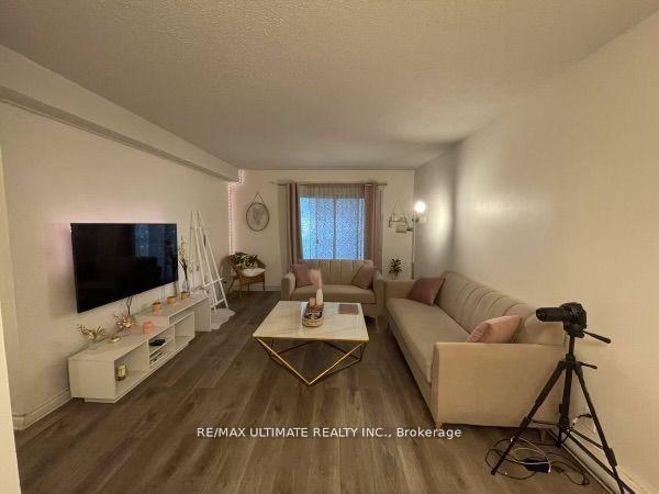 Photo 2 of Unit 207, 25 College Street E, Belleville, Belleville Ward — HOMEH
