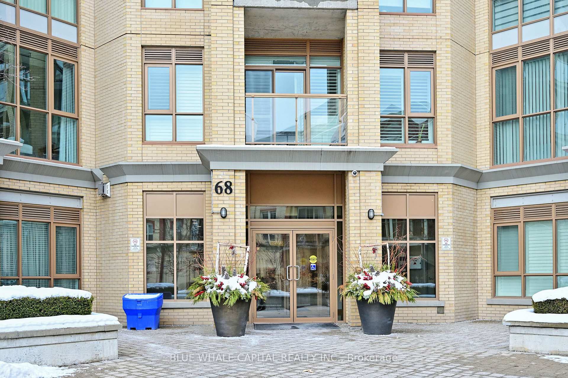 Front of Unit 426, 68 Main Street N
