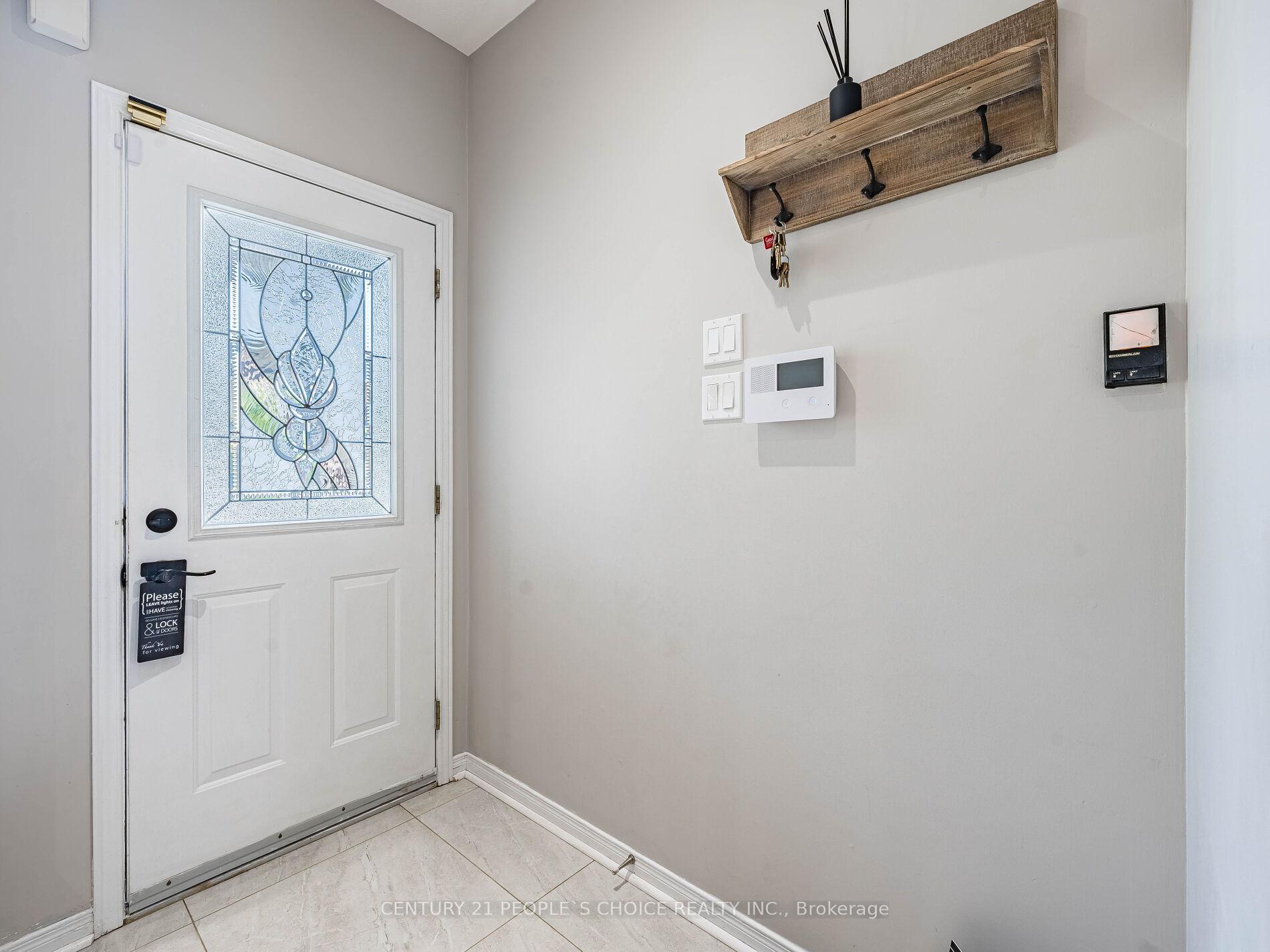 Photo 2 of 19 Barden Crescent, Ajax, Northeast Ajax — HOMEH