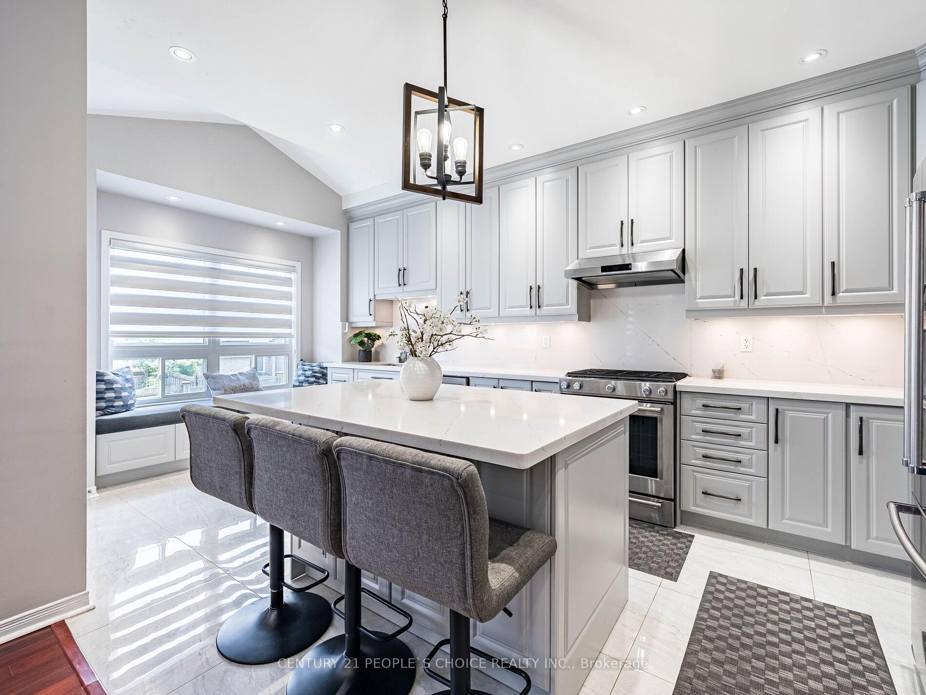Photo 7 of 19 Barden Crescent, Ajax, Northeast Ajax — HOMEH