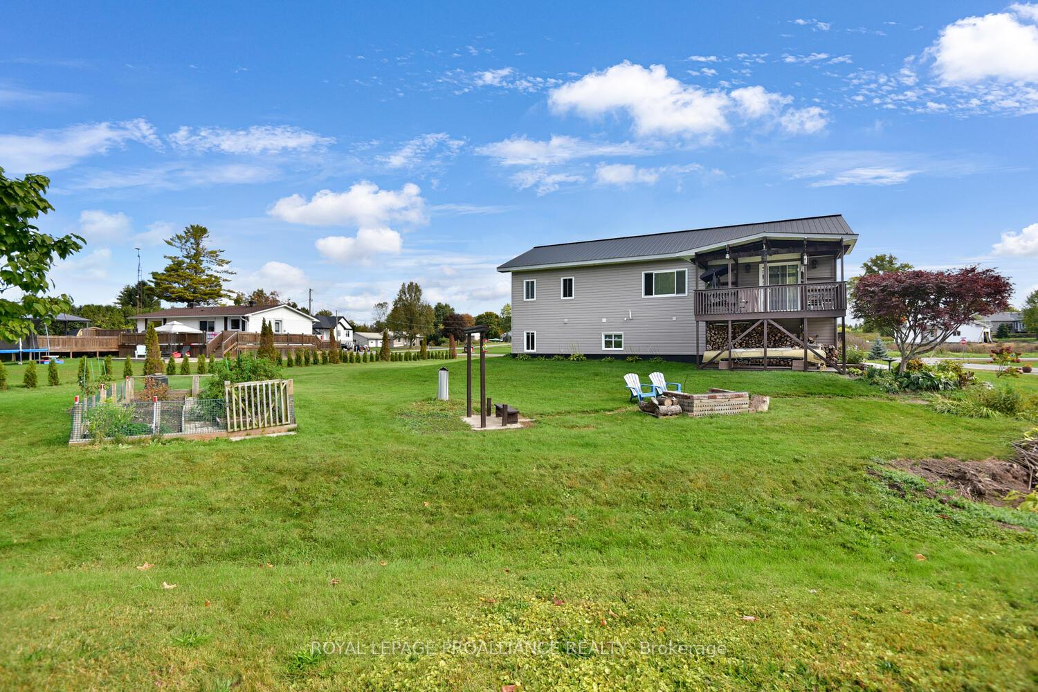 Photo 3 of 11 Judy Place, Edwardsburgh/Cardinal, Edwardsburgh/Cardinal Twp — HOMEH