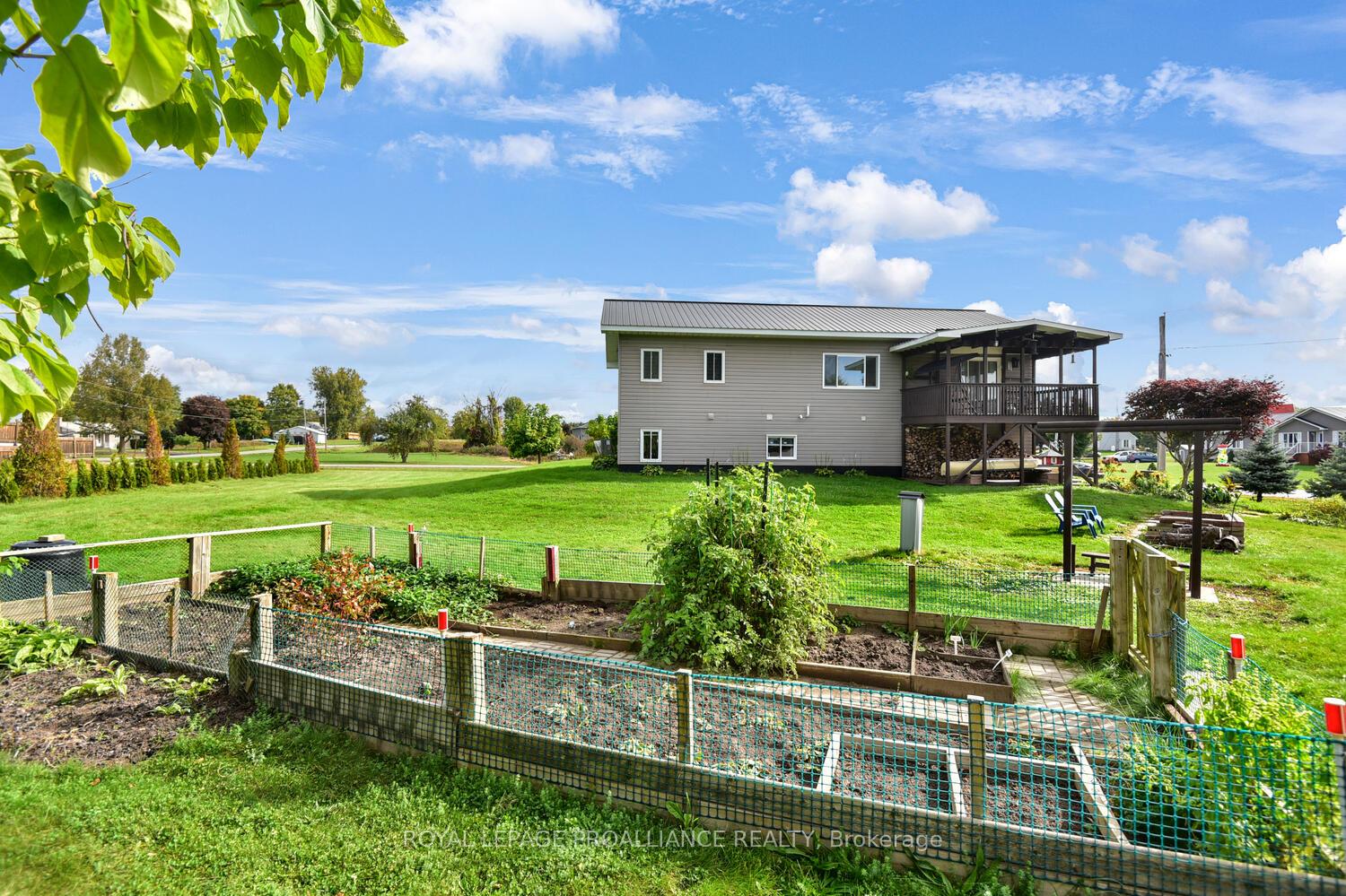 Photo 38 of 11 Judy Place, Edwardsburgh/Cardinal, Edwardsburgh/Cardinal Twp — HOMEH
