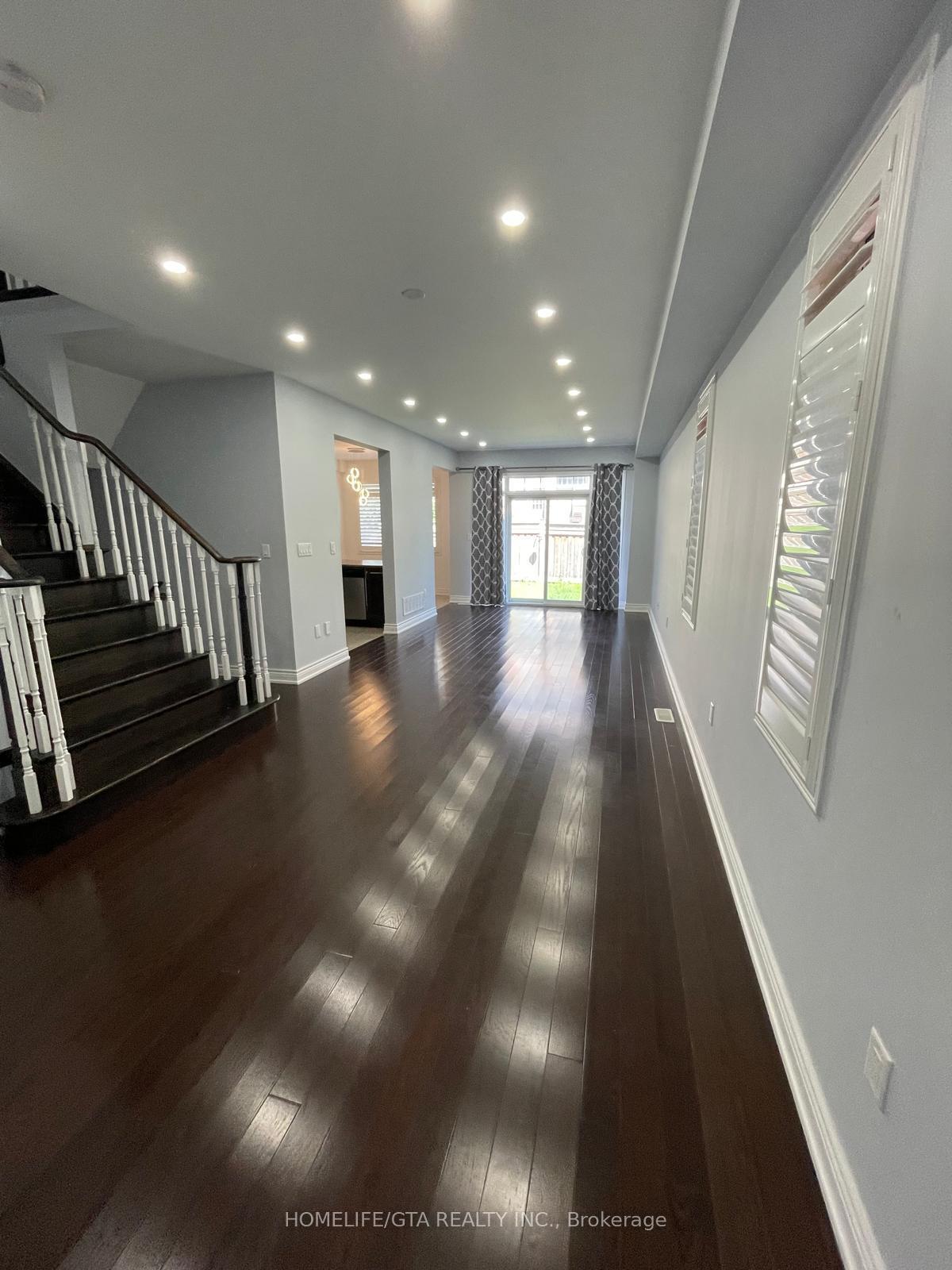 Photo 4 of 168 Angus Drive, Ajax, Central — HOMEH