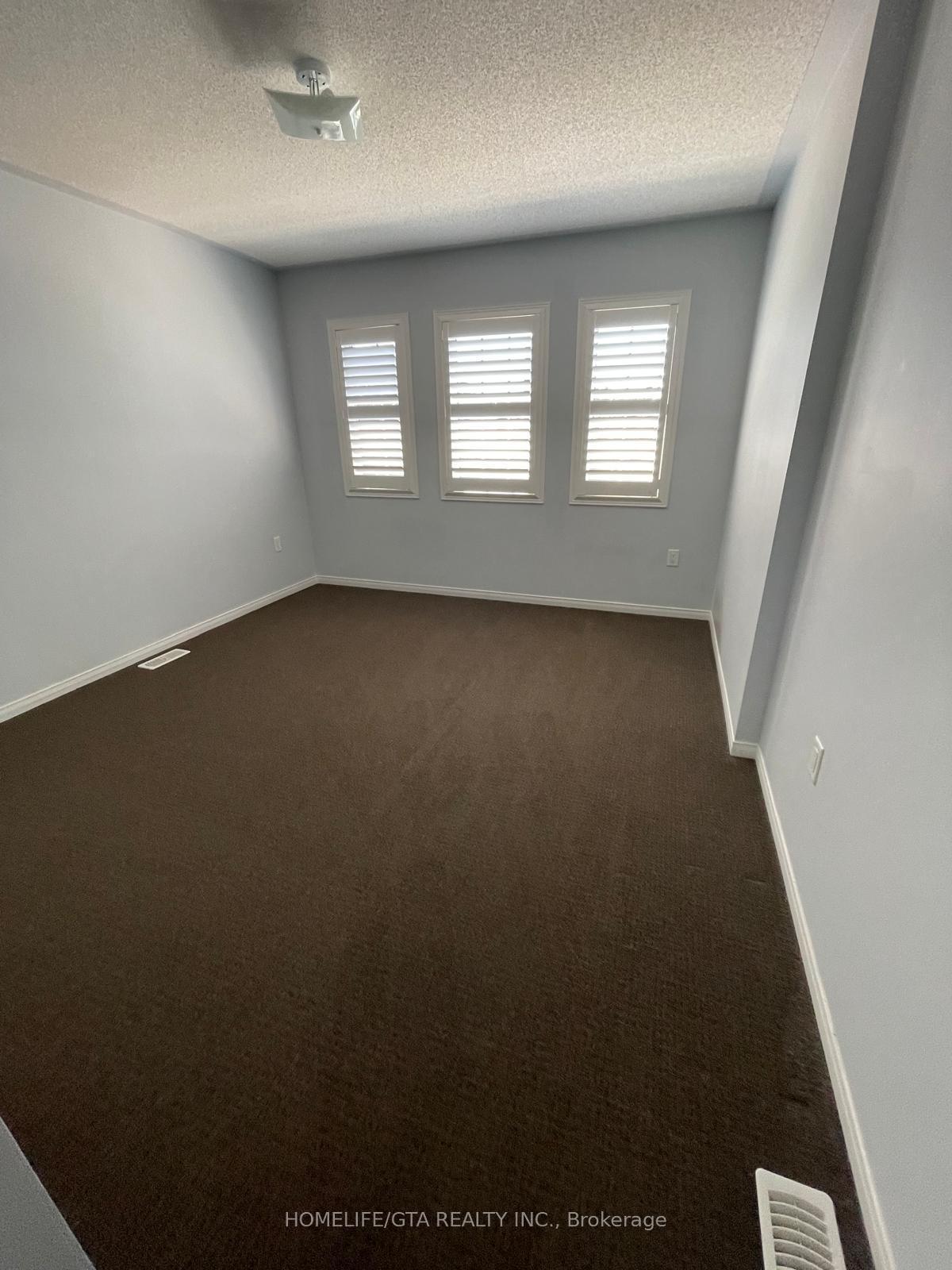 Photo 5 of 168 Angus Drive, Ajax, Central — HOMEH
