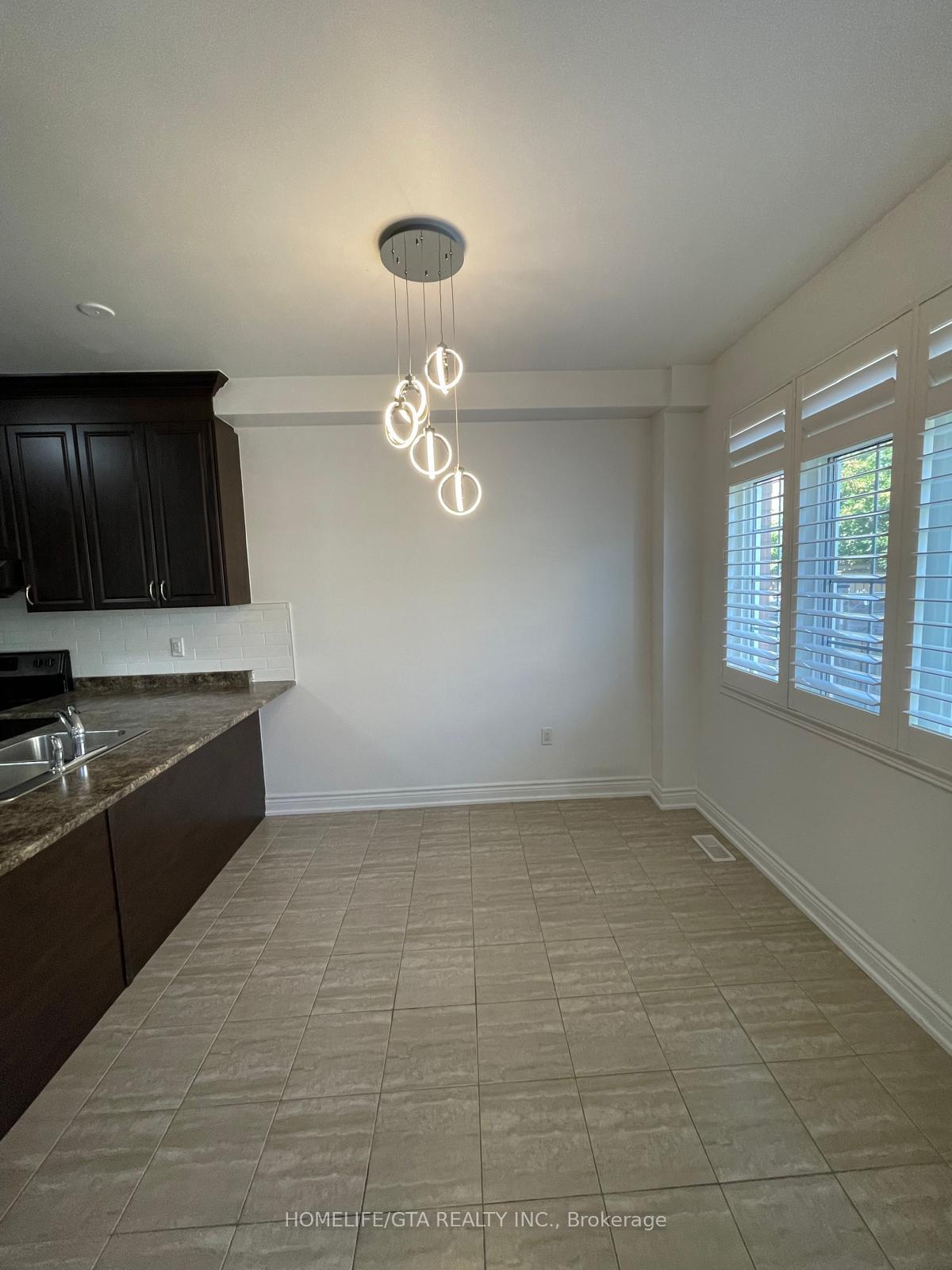 Photo 12 of 168 Angus Drive, Ajax, Central — HOMEH