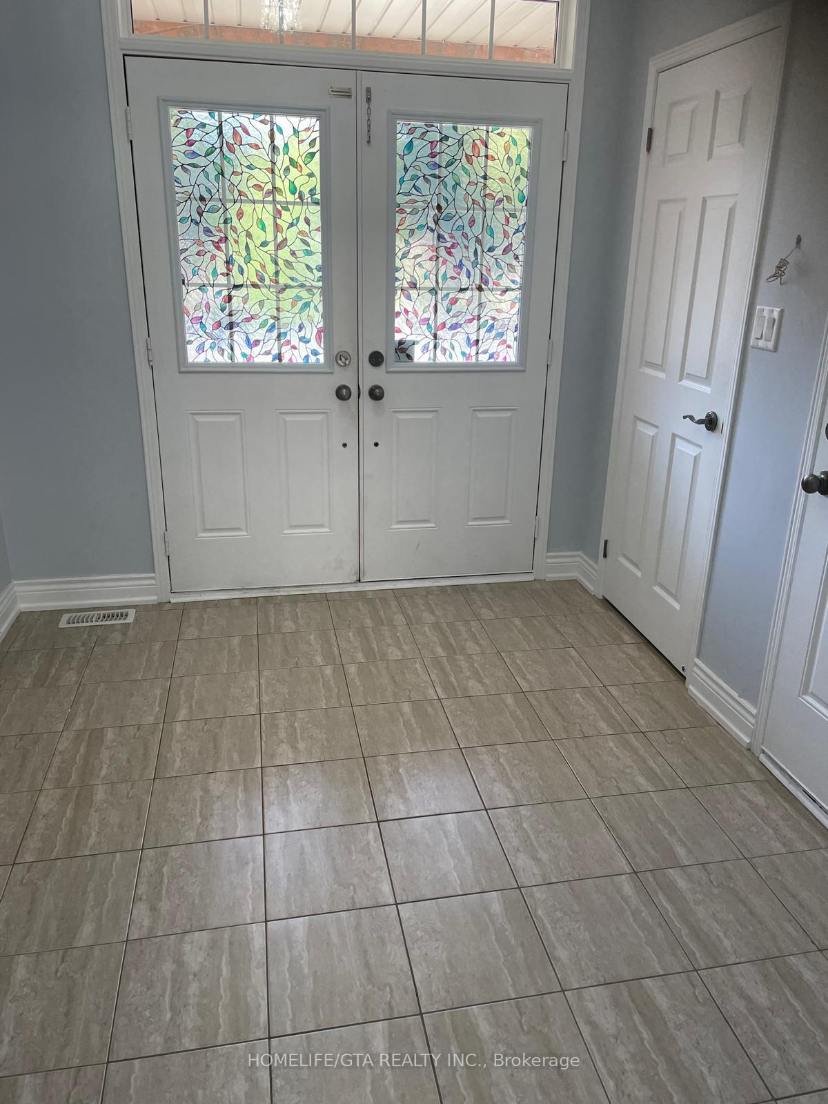 Photo 14 of 168 Angus Drive, Ajax, Central — HOMEH