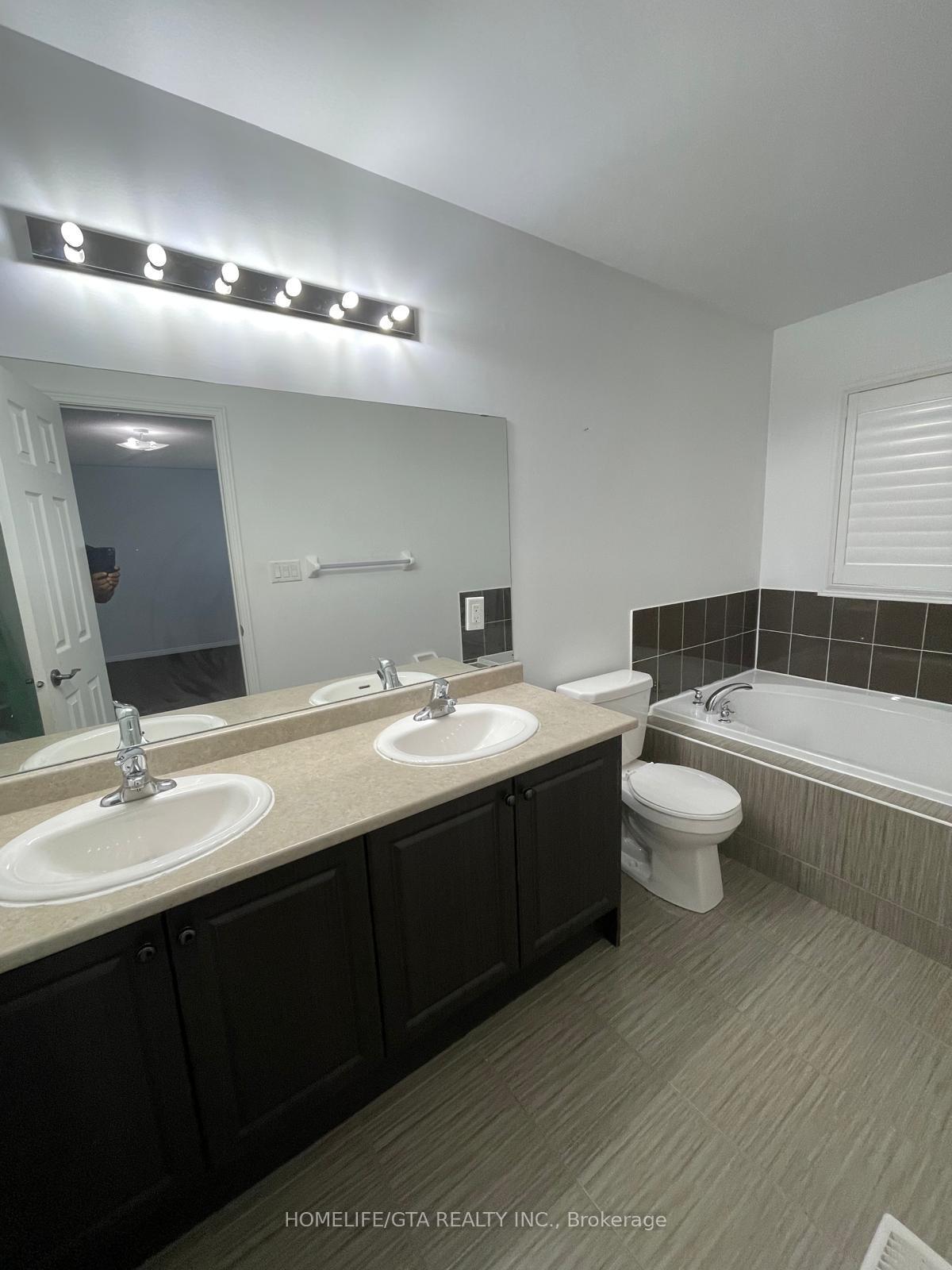 Photo 23 of 168 Angus Drive, Ajax, Central — HOMEH