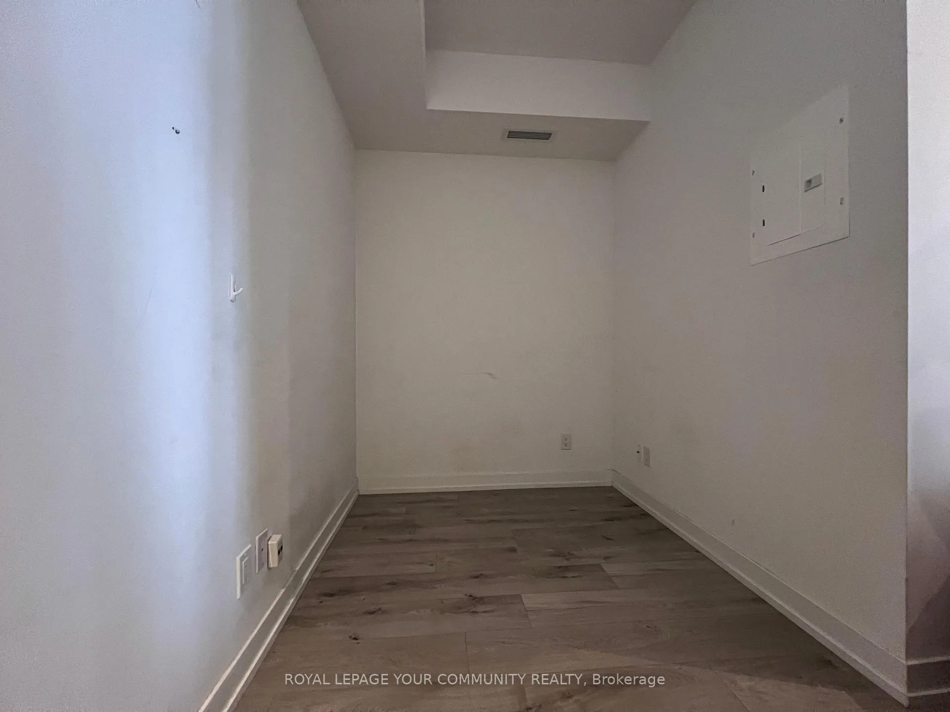 Photo 4 of Unit 2812, 161 Roehampton Avenue, Toronto, Mount Pleasant West — HOMEH