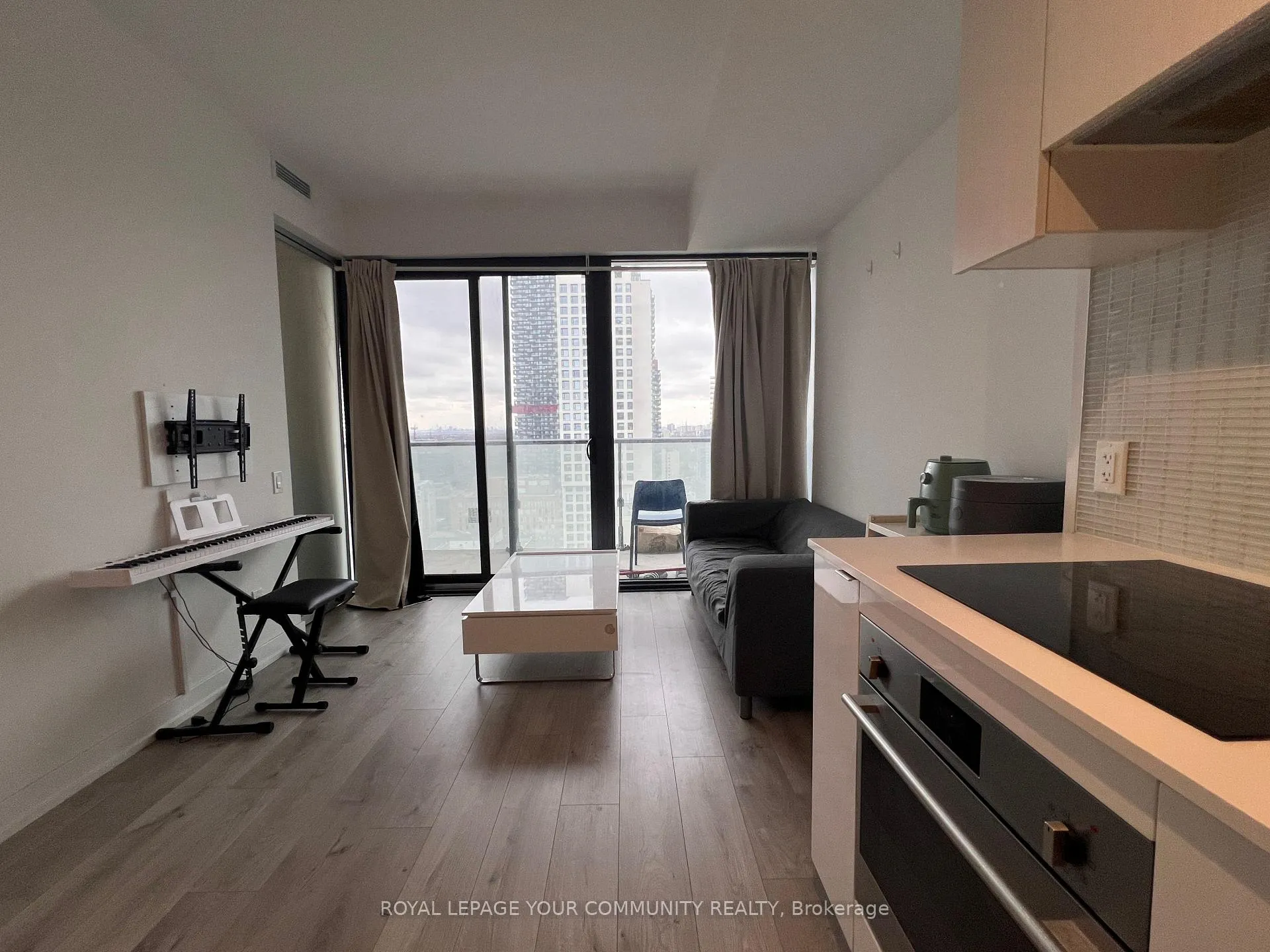 Photo 8 of Unit 2812, 161 Roehampton Avenue, Toronto, Mount Pleasant West — HOMEH