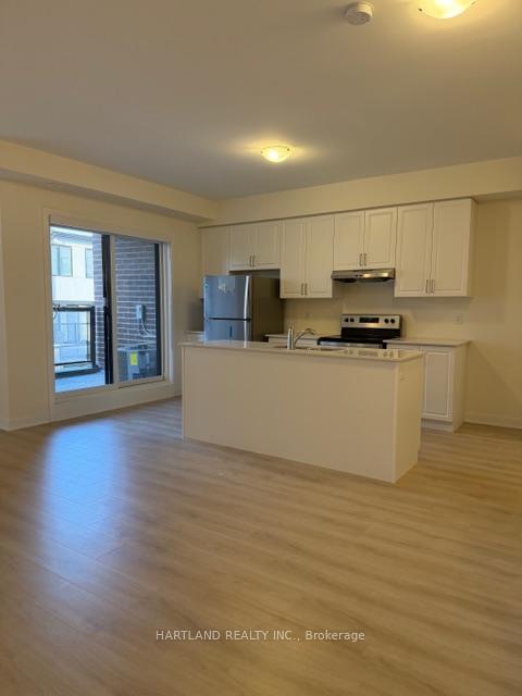 Photo 3 of Unit 908, 1695 Dersan Street, Pickering, Duffin Heights — HOMEH