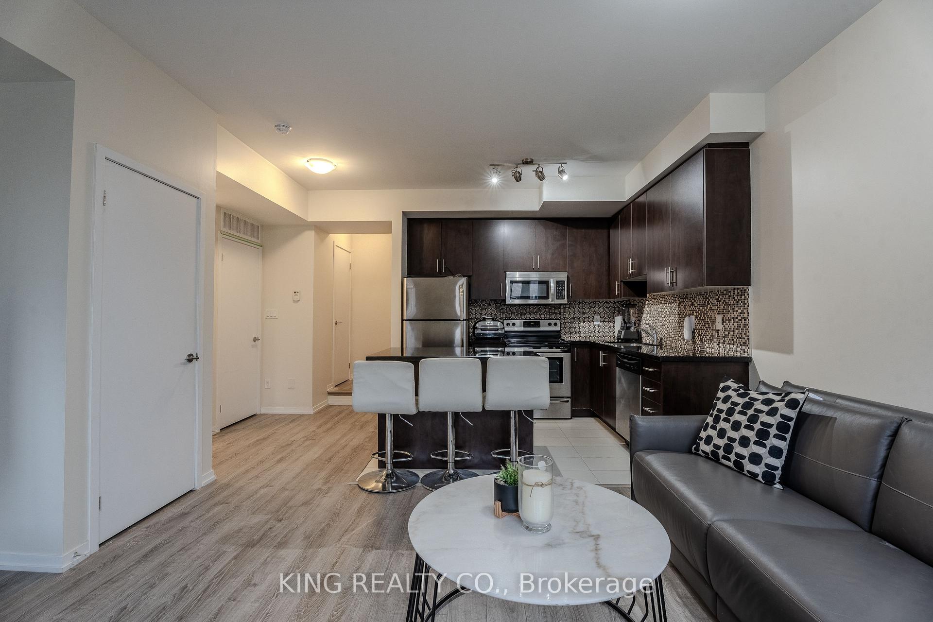 Photo 2 of Unit A20, 26 Bruce Street, Vaughan, East Woodbridge — HOMEH