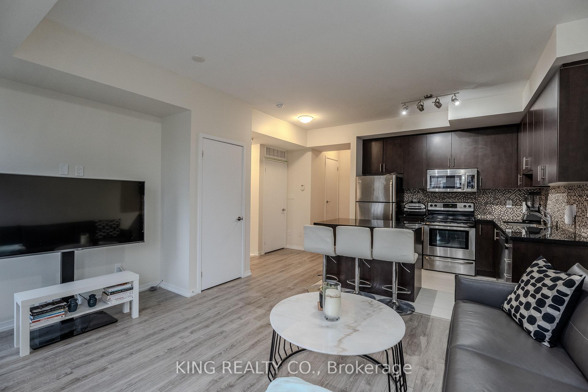 Photo 3 of Unit A20, 26 Bruce Street, Vaughan, East Woodbridge — HOMEH